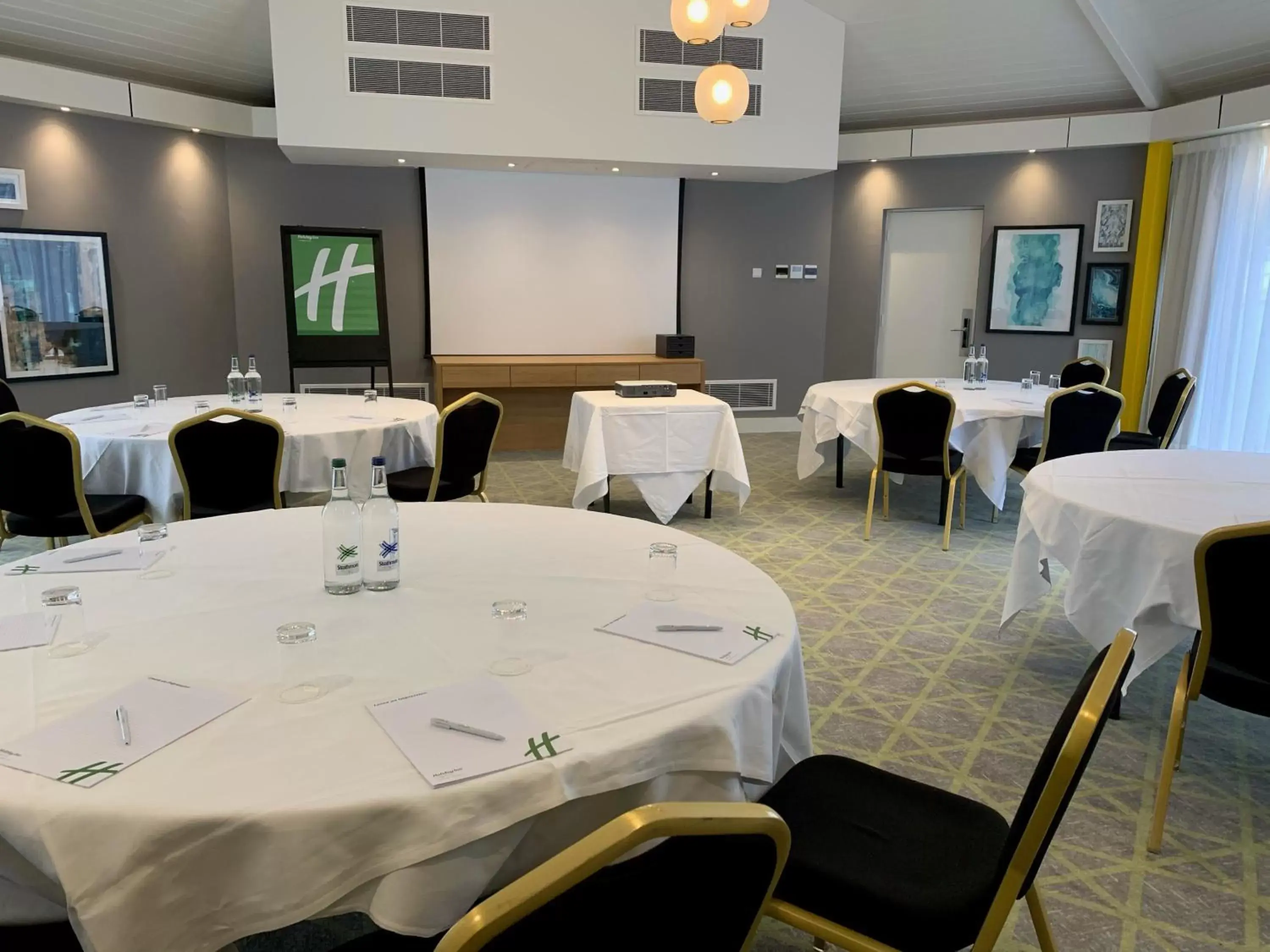 Meeting/conference room in Holiday Inn Dover, an IHG Hotel