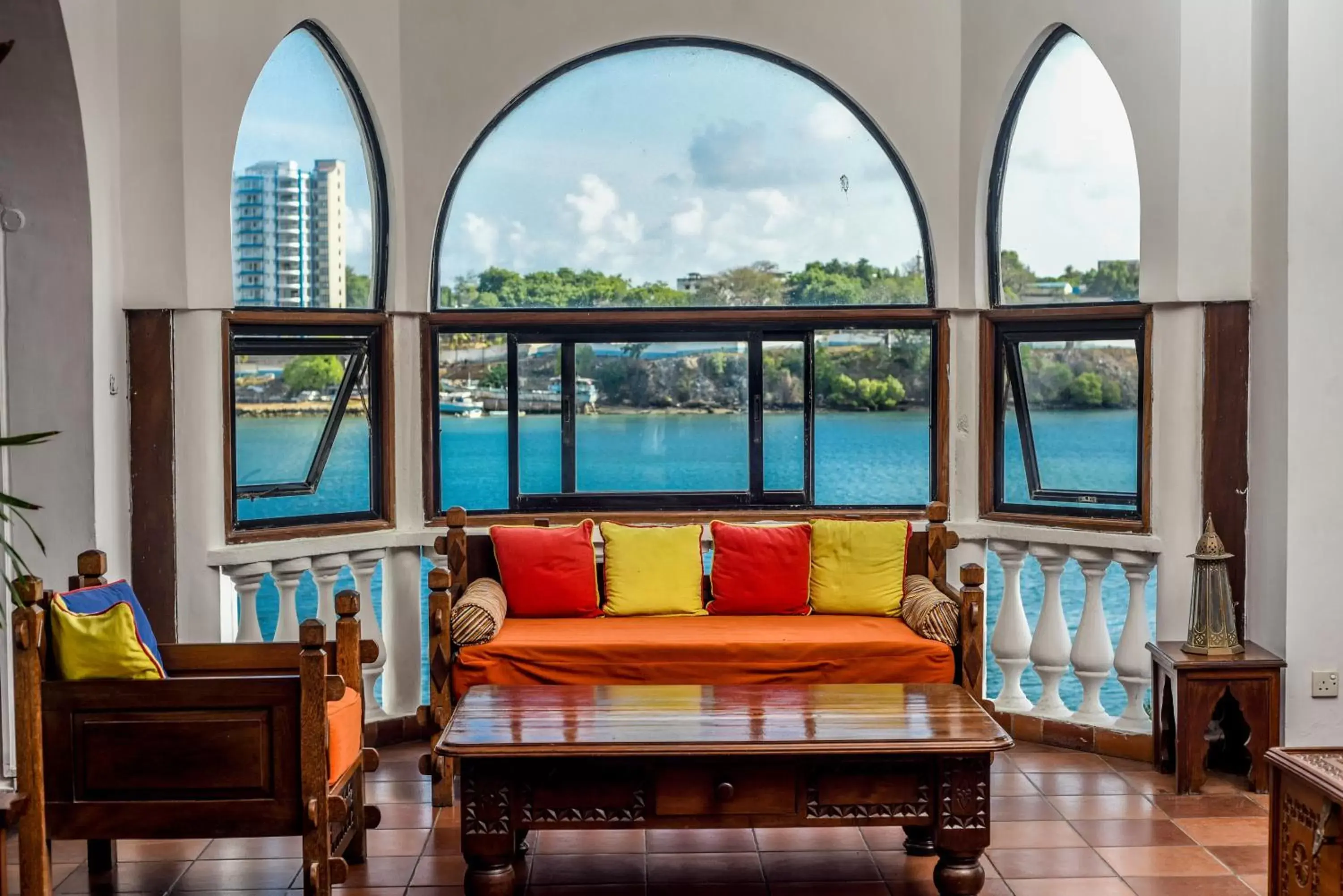 Lobby or reception, Seating Area in CityBlue Creekside Hotel & Suites