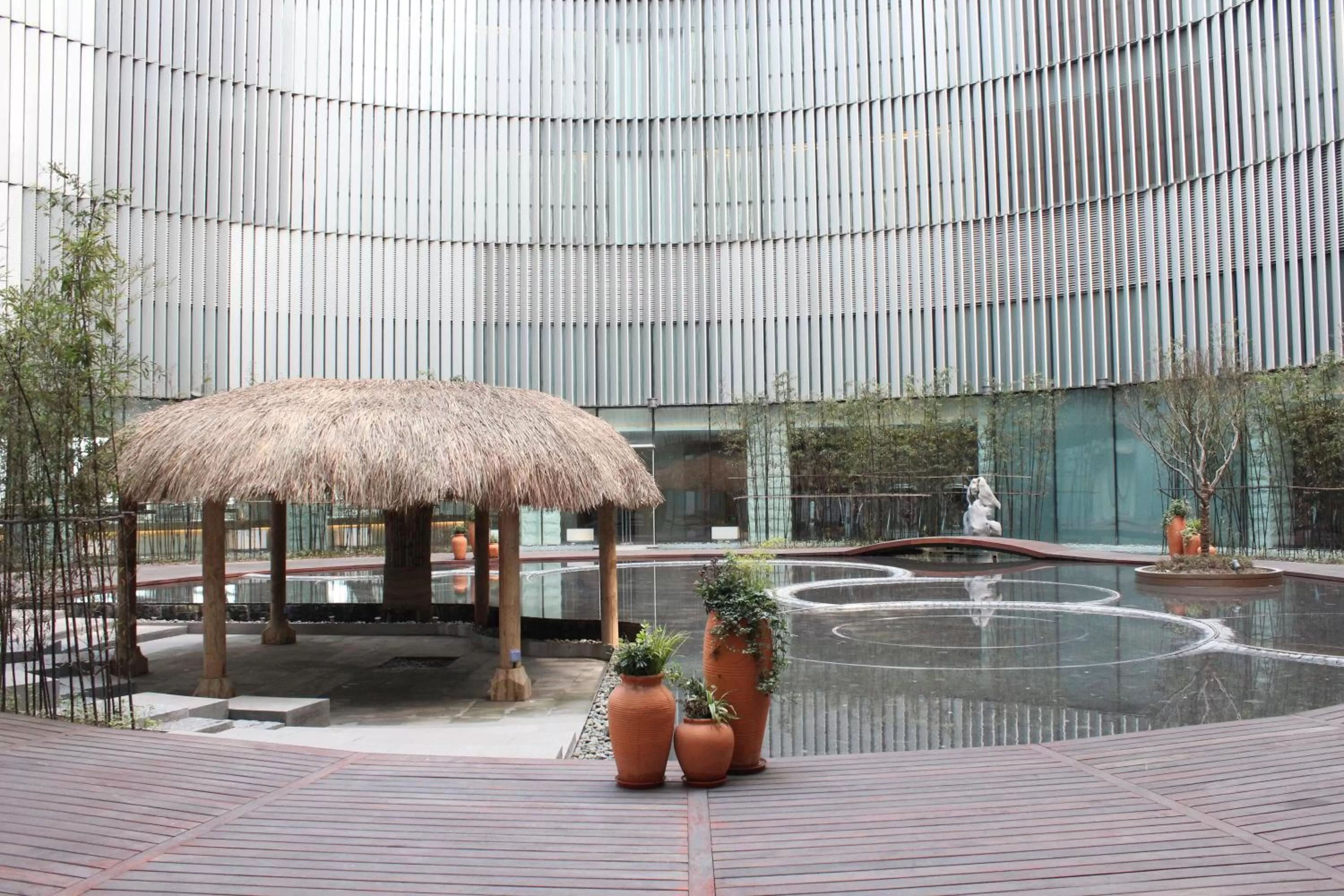 Area and facilities in Himalayas Hotel Shanghai