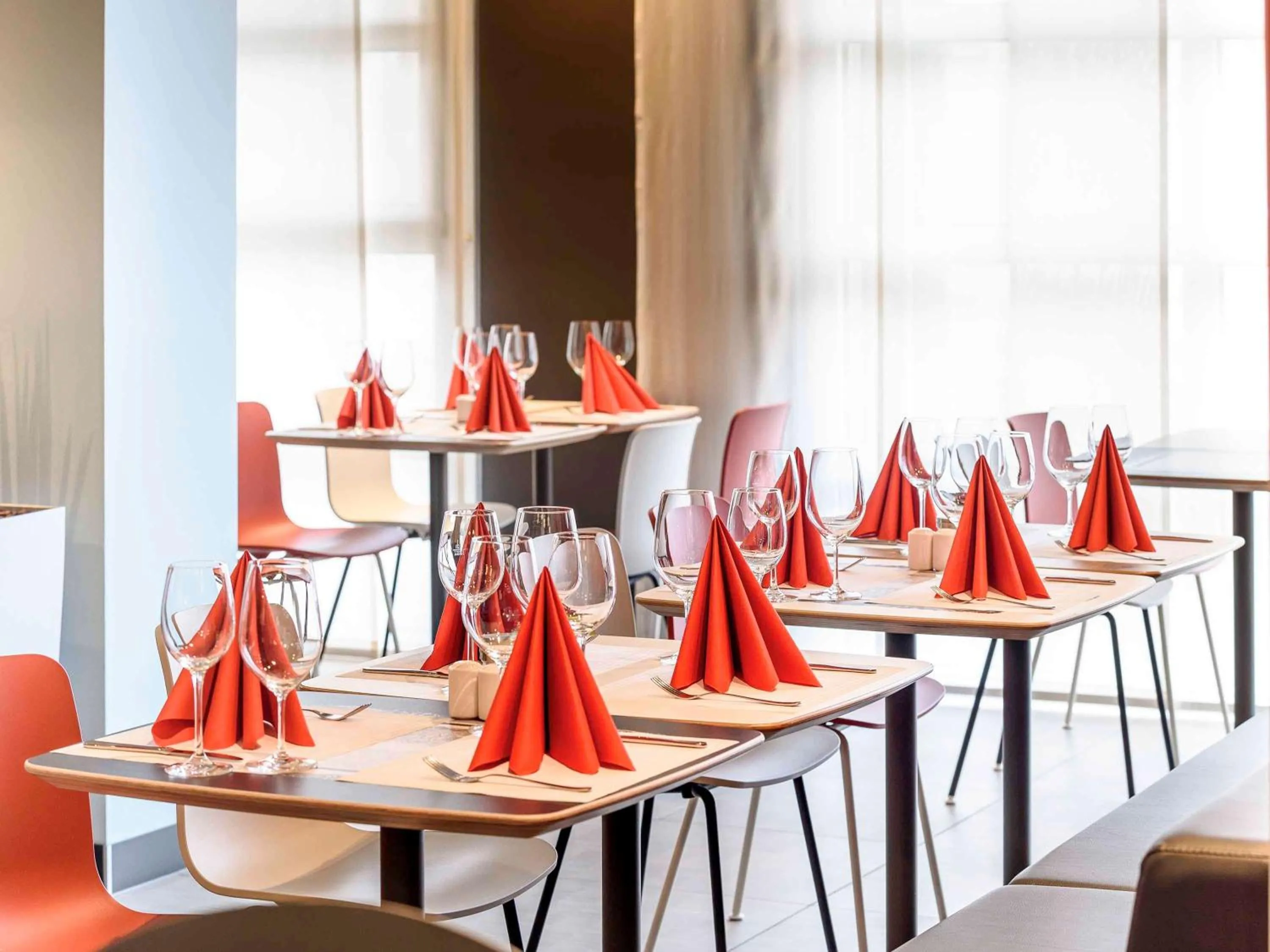 Restaurant/places to eat in ibis Nürnberg City am Plärrer