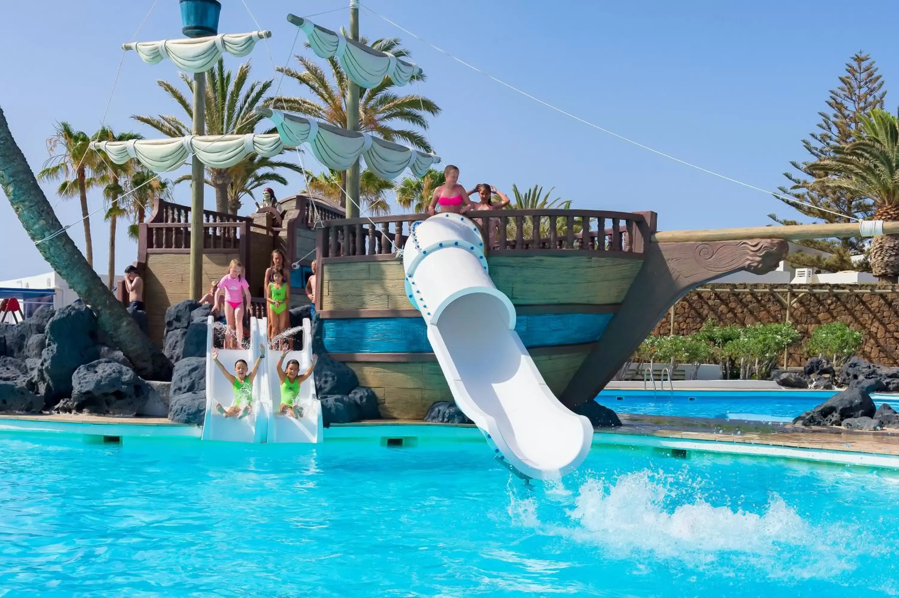 Swimming pool, Water Park in H10 Suites Lanzarote Gardens