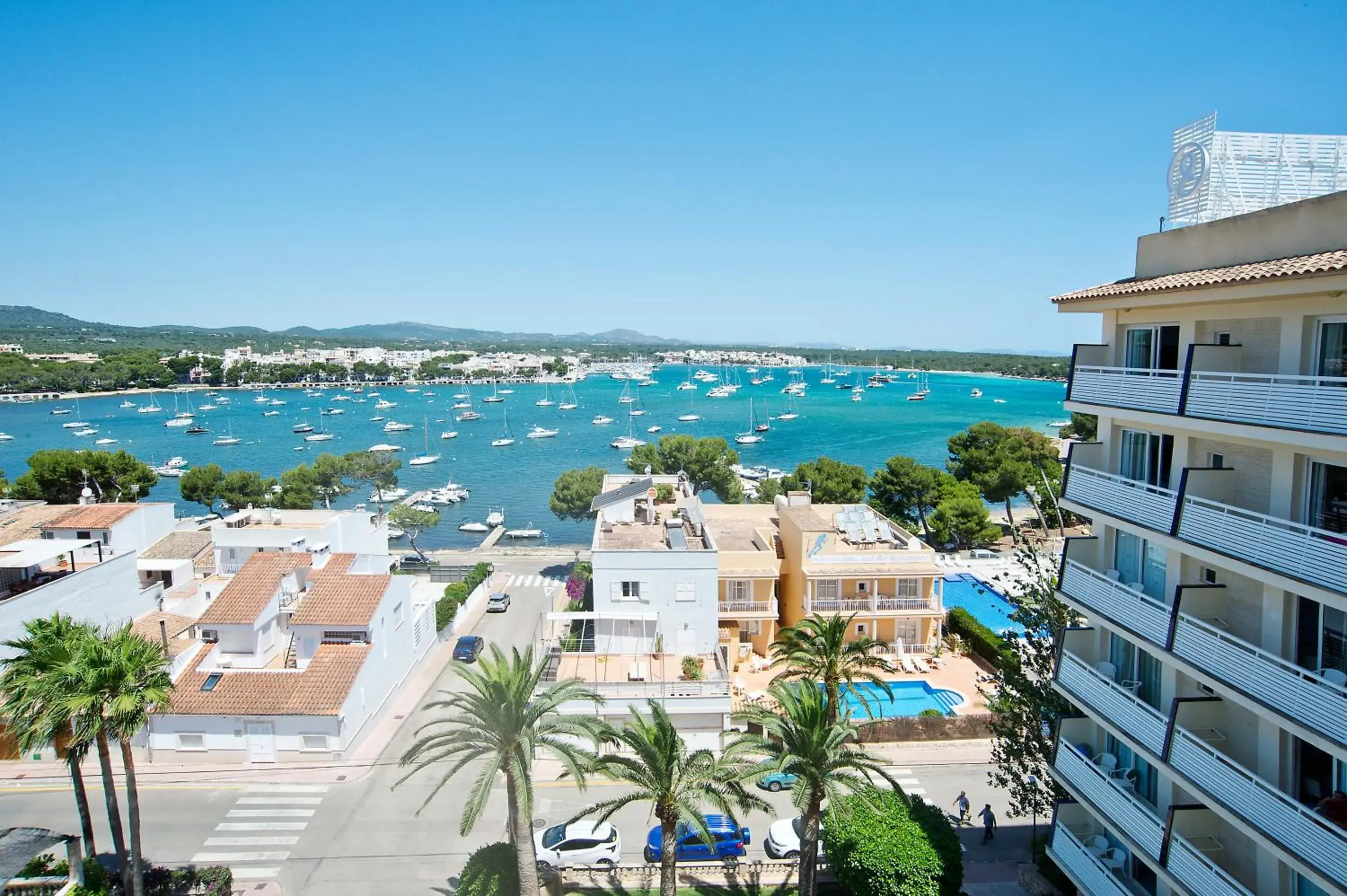 Sea view, Pool View in Hotel Vistamar by Pierre & Vacances