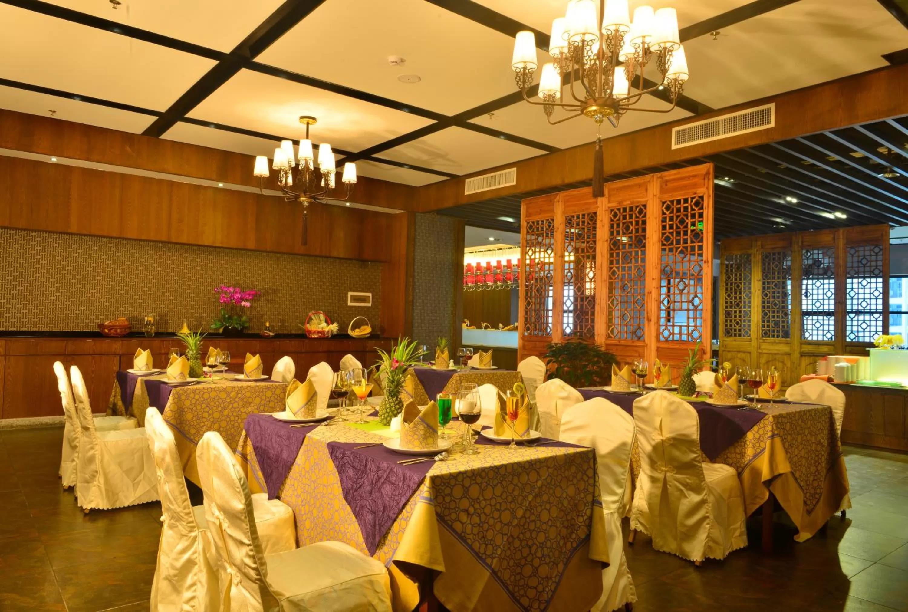 Restaurant/places to eat in Barry Boutique Hotel Sanya