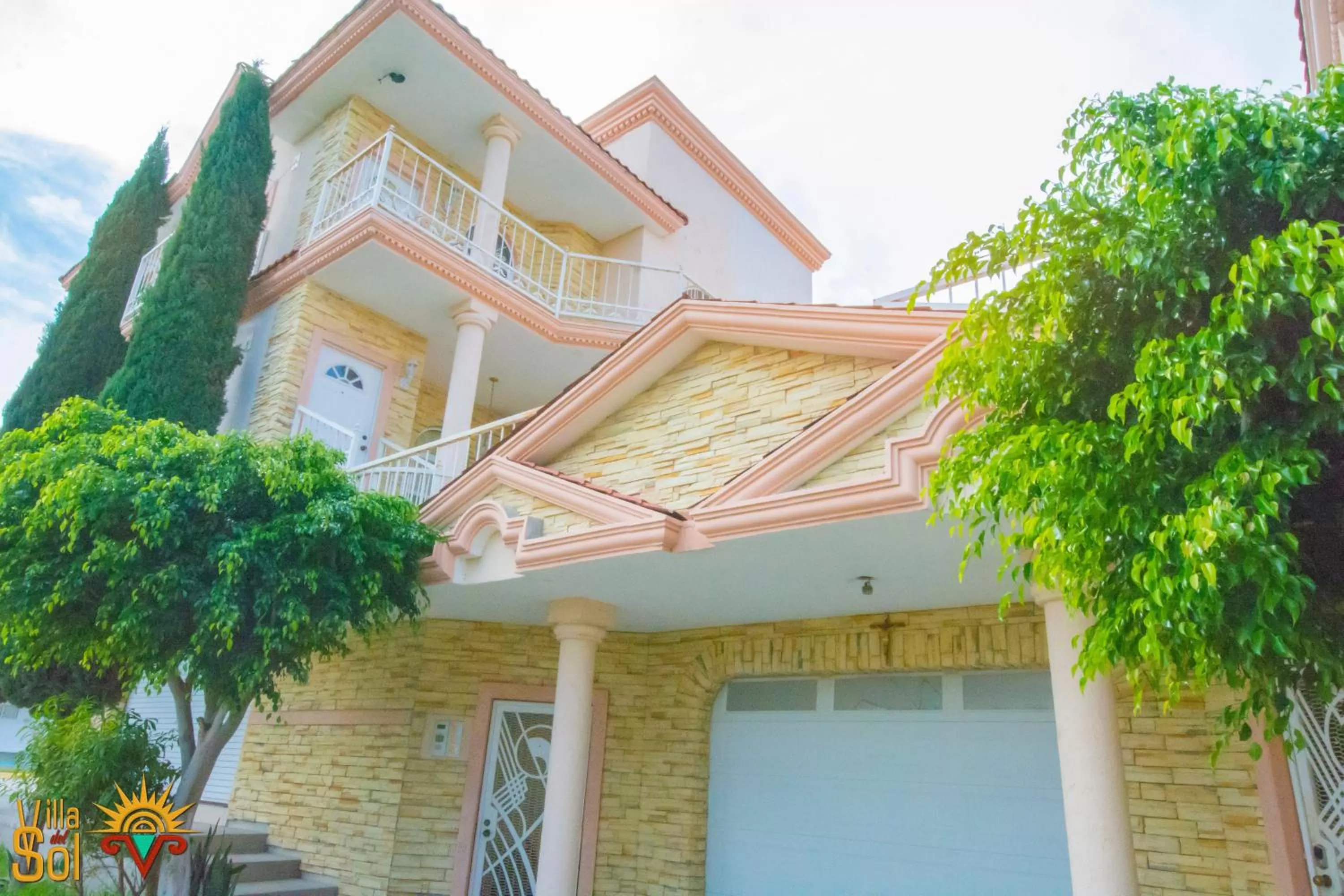 Property building in Villa Del Sol