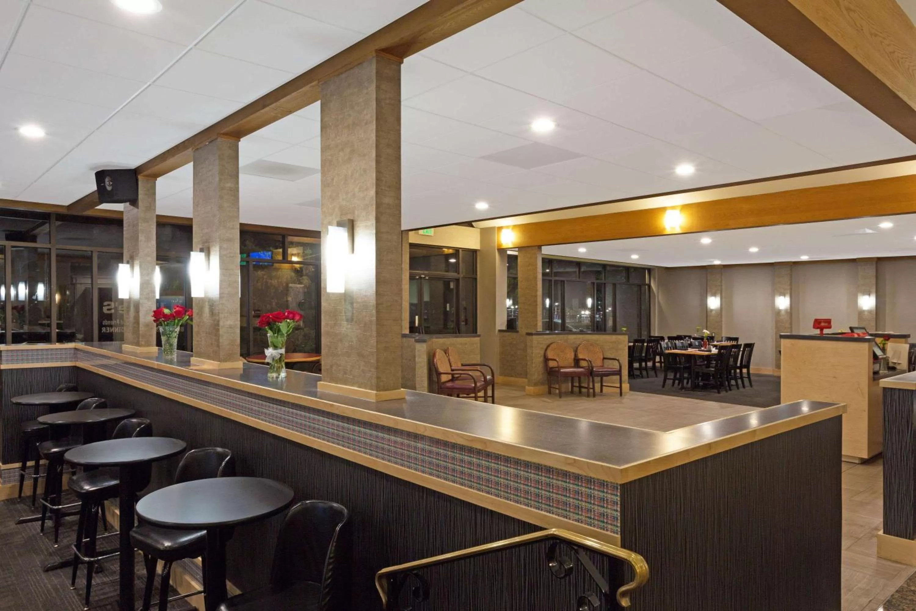 Restaurant/places to eat in Days Inn by Wyndham Lanham Washington DC