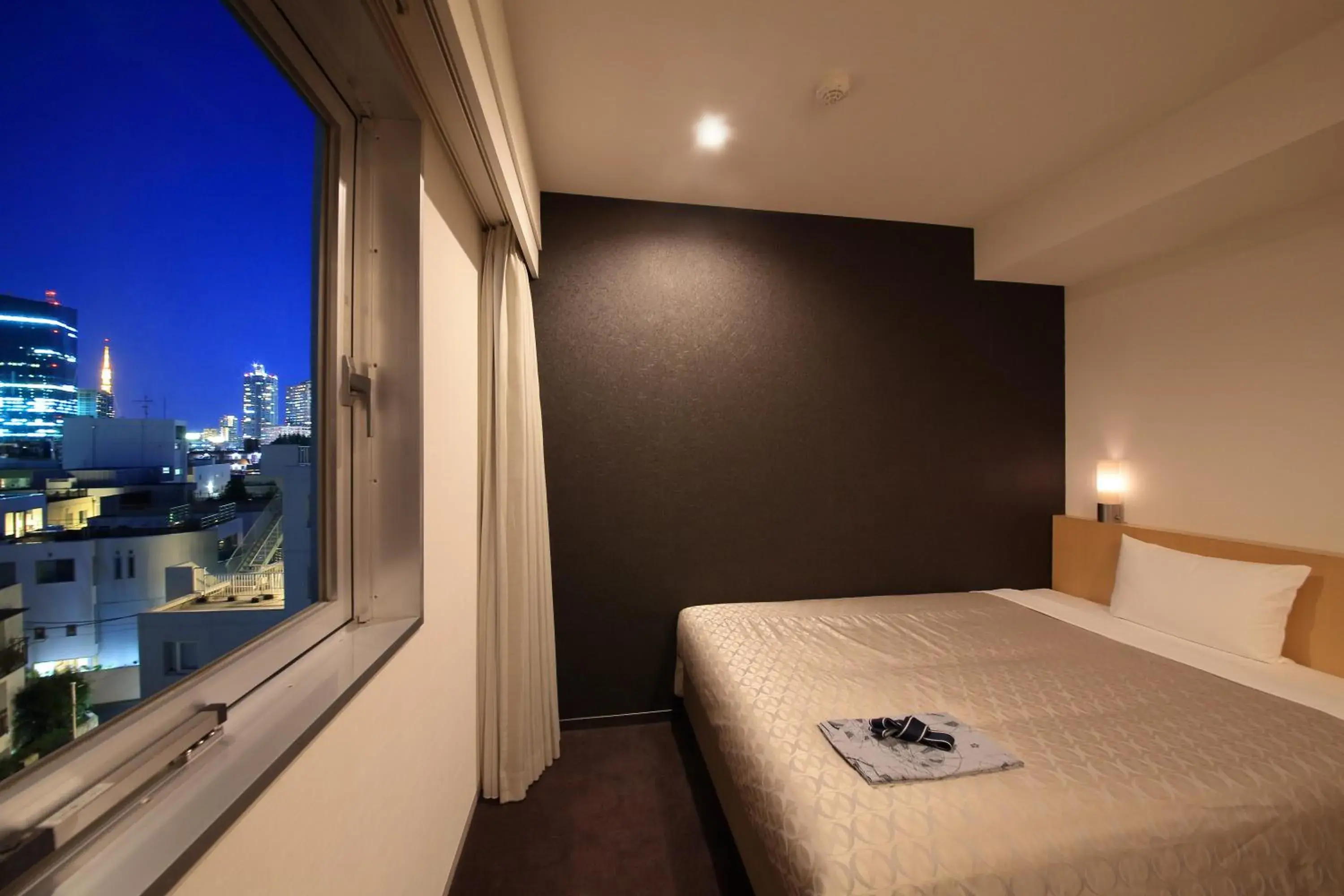 City view, Bed in Hotel Asia Center of Japan