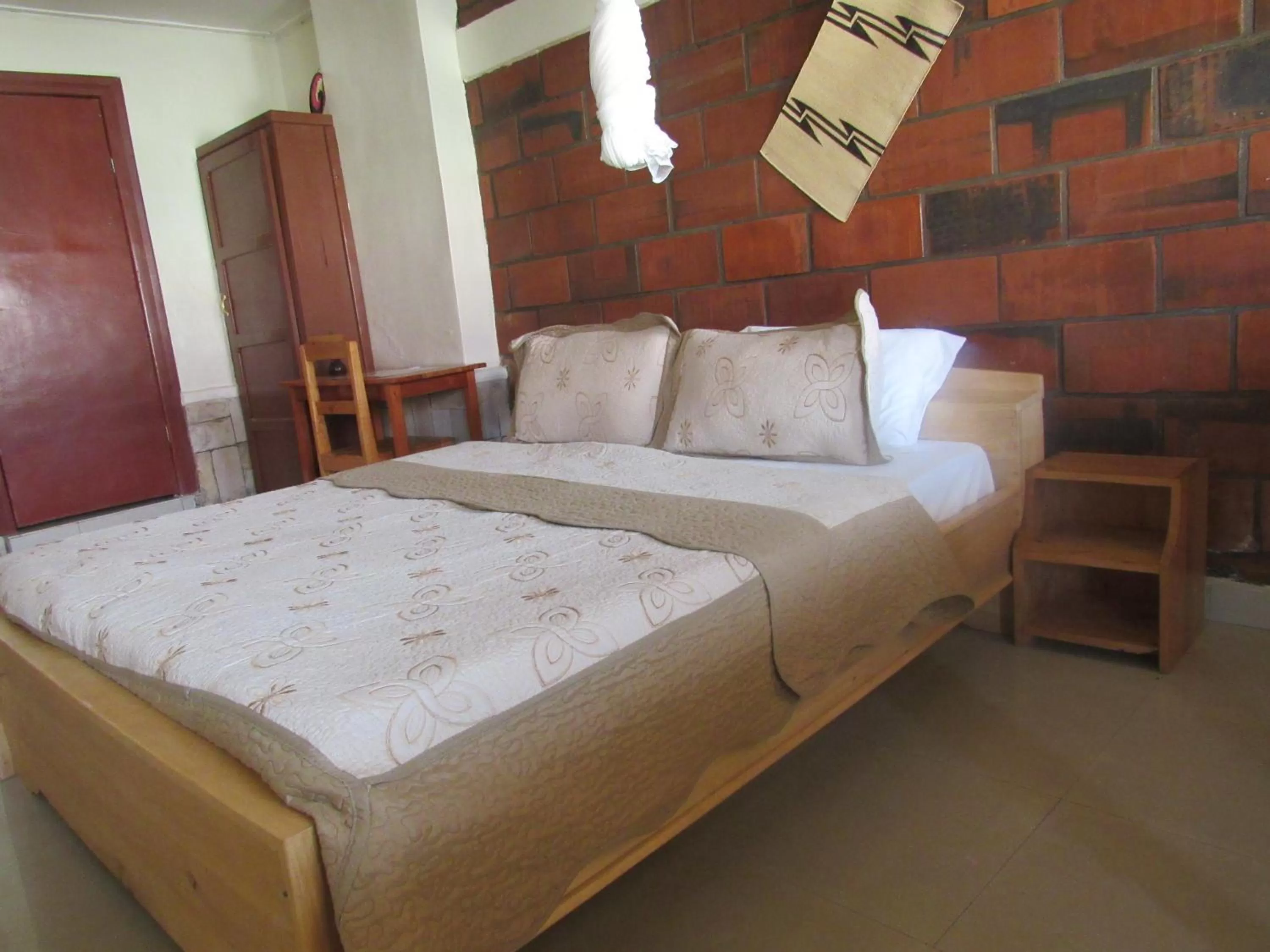 Bed in Rebero Kivu Resort