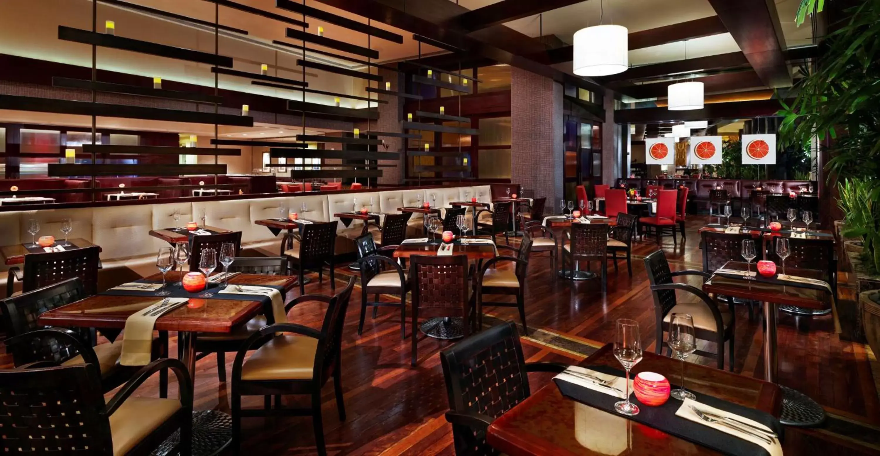 Lounge or bar, Restaurant/Places to Eat in Hilton Americas- Houston