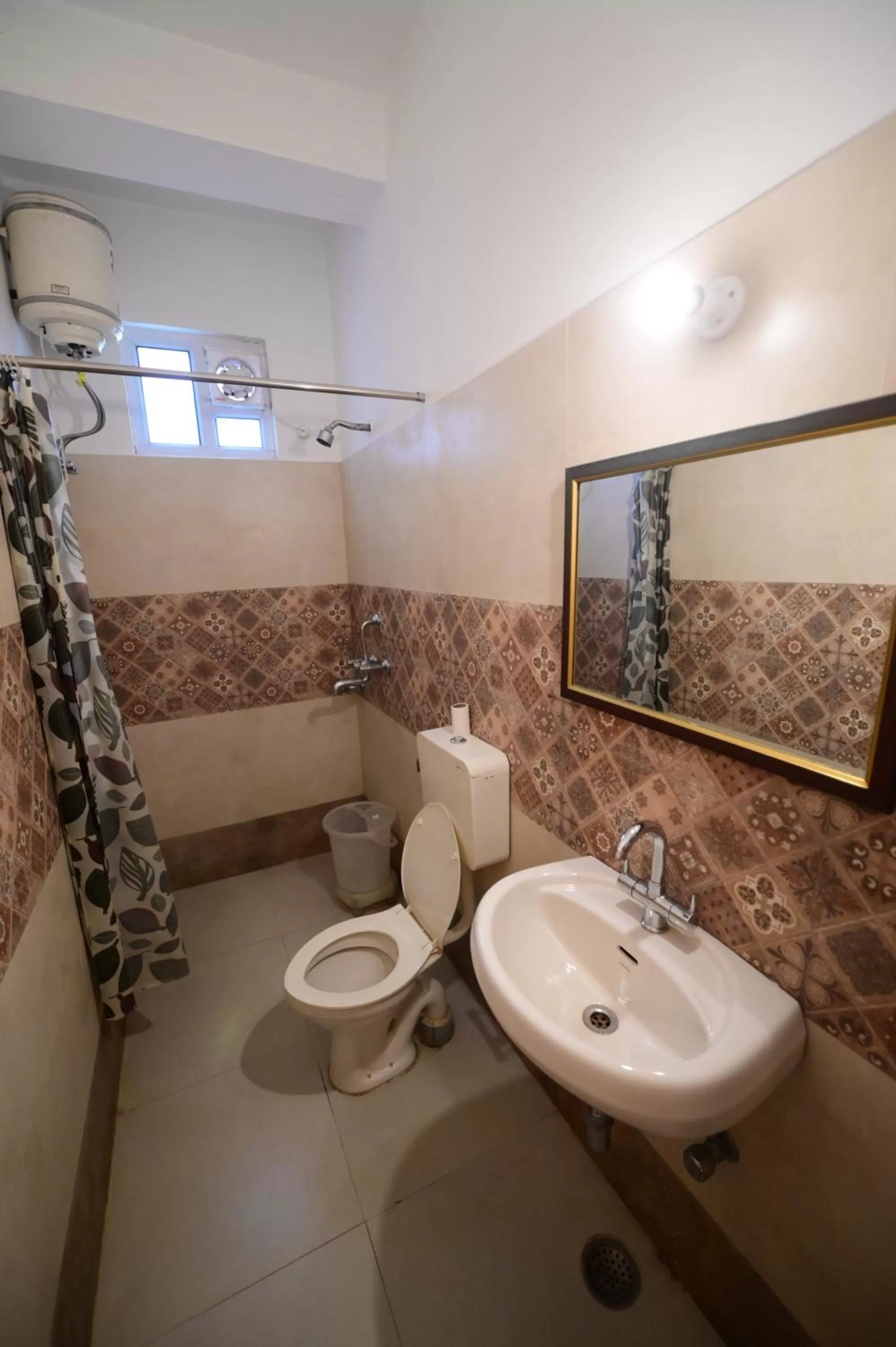 Shower in Chitra Katha - A Story Per Stay