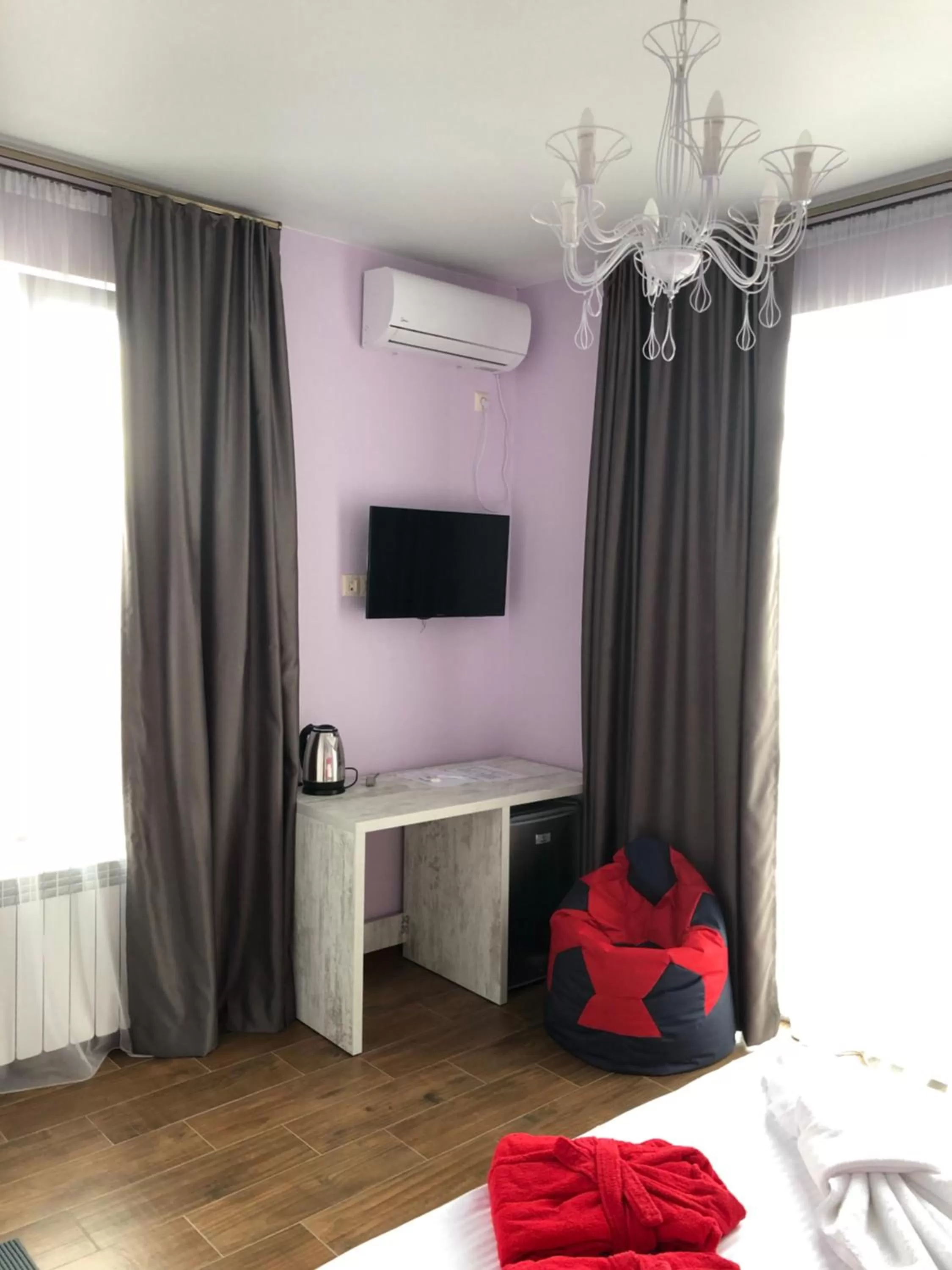 TV/Entertainment Center in Hotel Maria