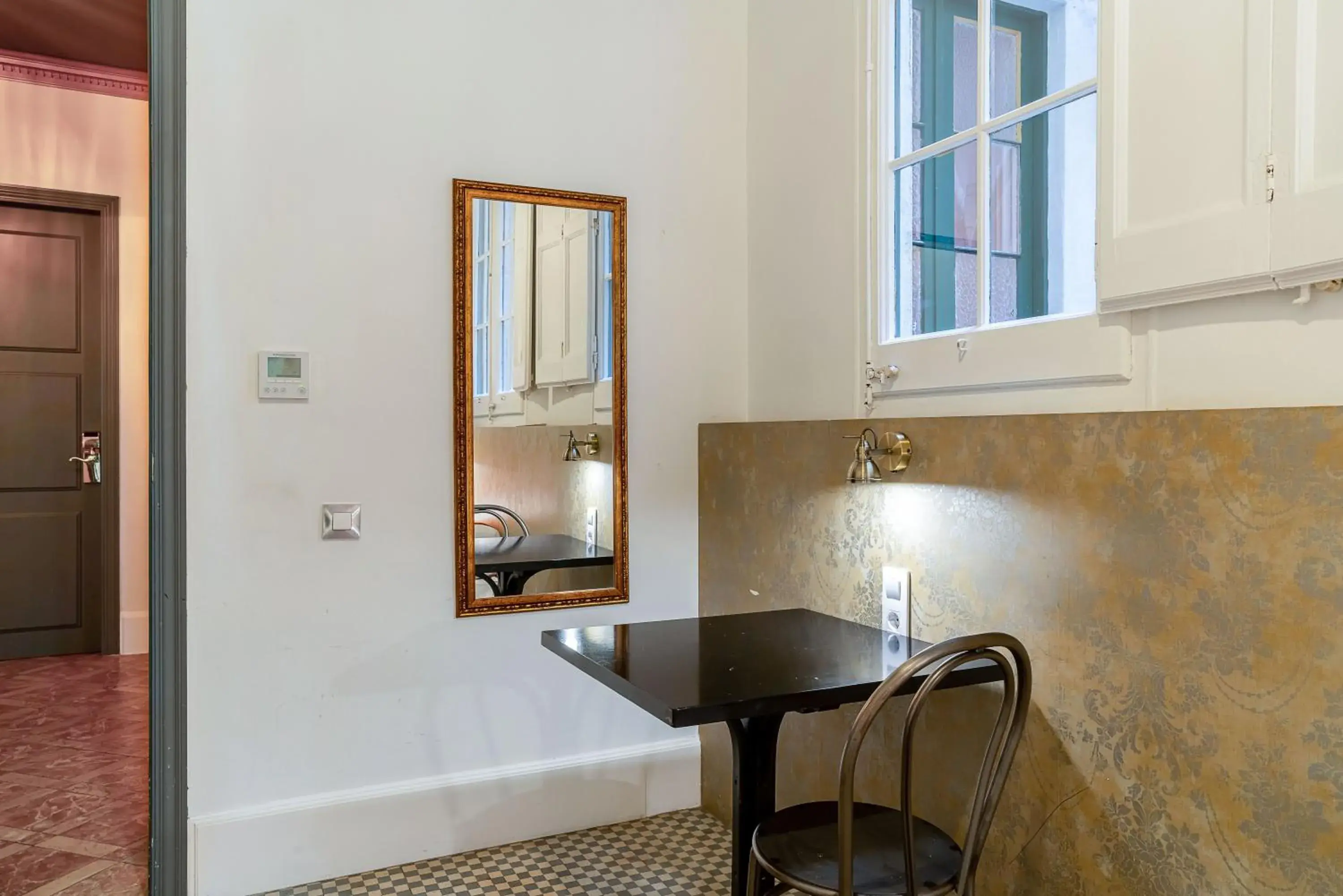 Bathroom in Casa Gracia Barcelona Hostel
