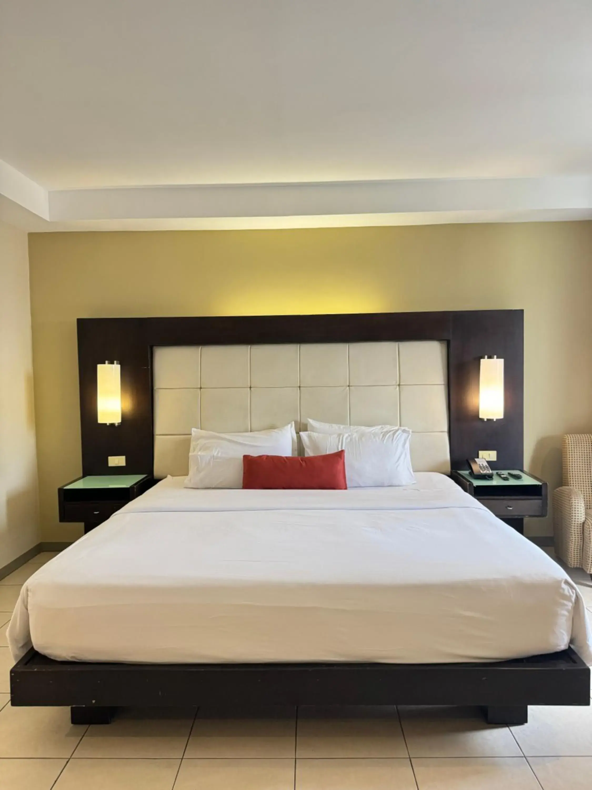 Bed in Circle Inn - Iloilo City Center