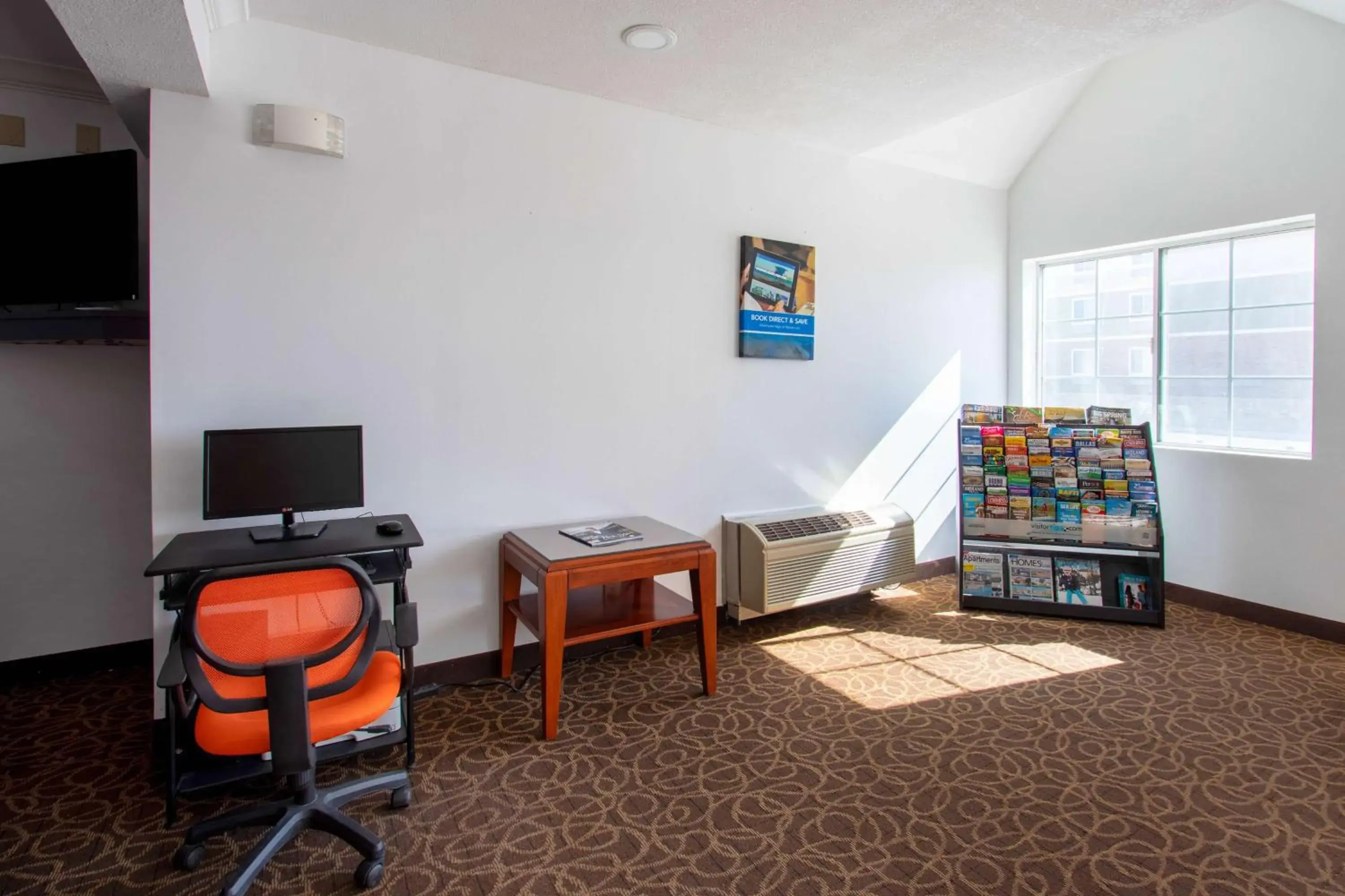 TV and multimedia, TV/Entertainment Center in Motel 6-El Paso, TX - Southeast