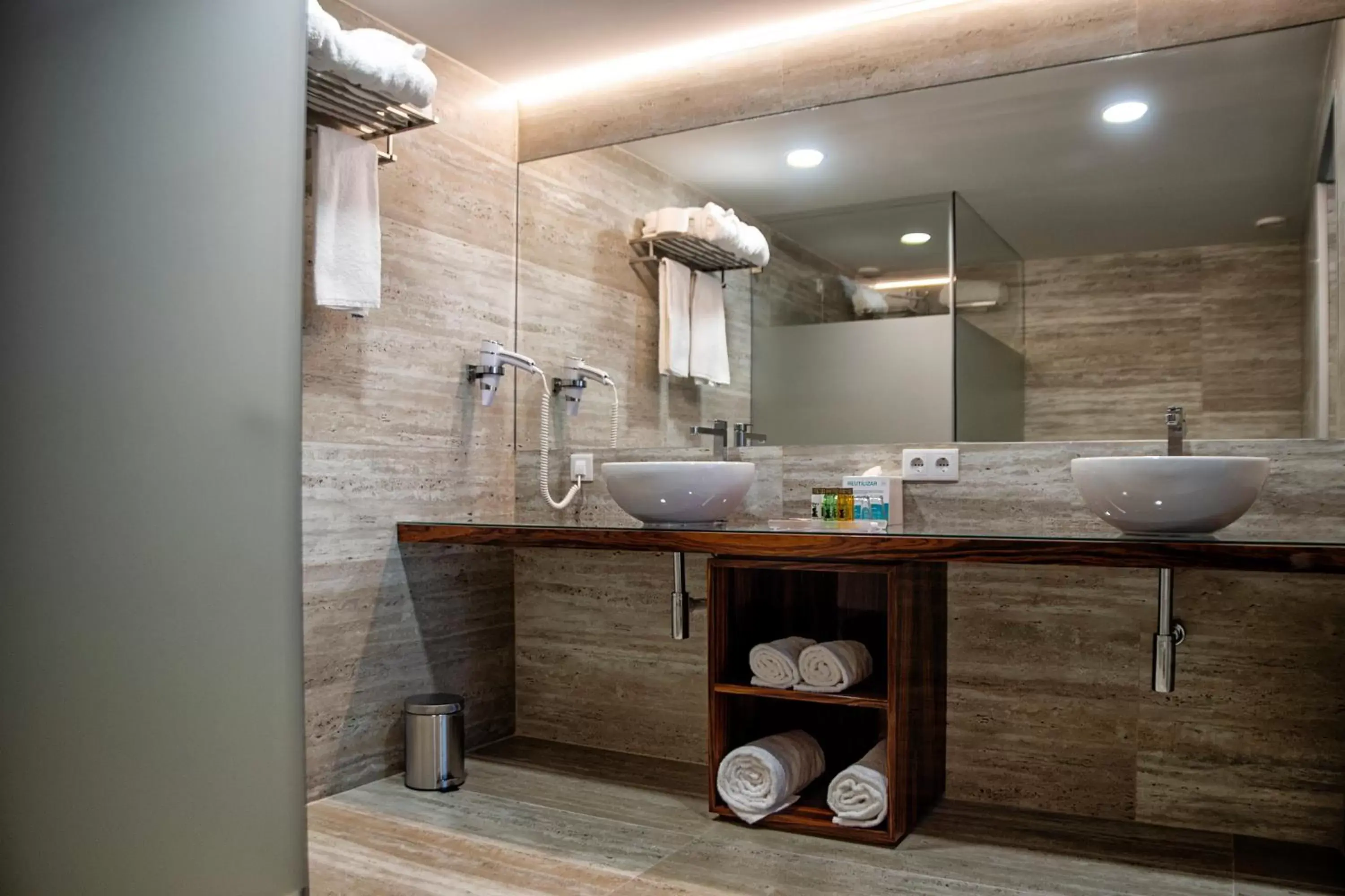 Bathroom in ABC Hotel Porto - Boavista
