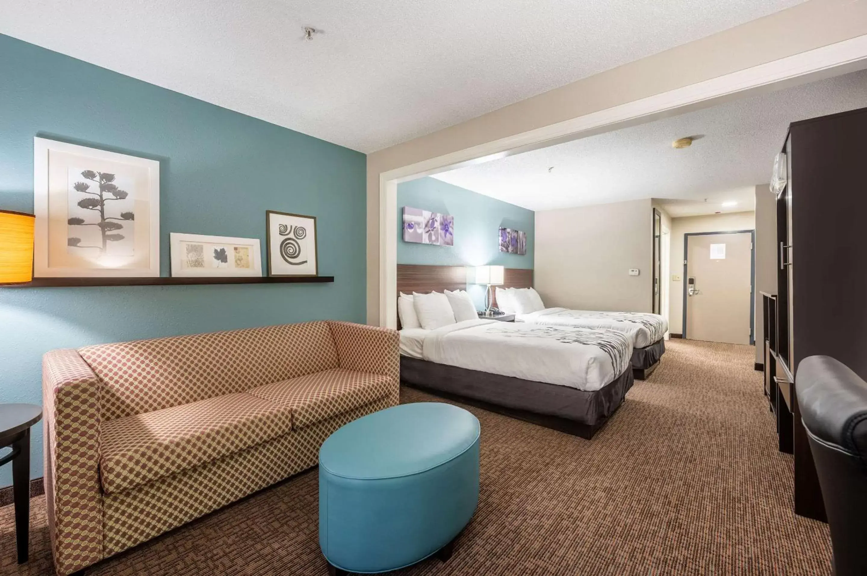 Bedroom in Sleep Inn & Suites Birmingham - Hoover