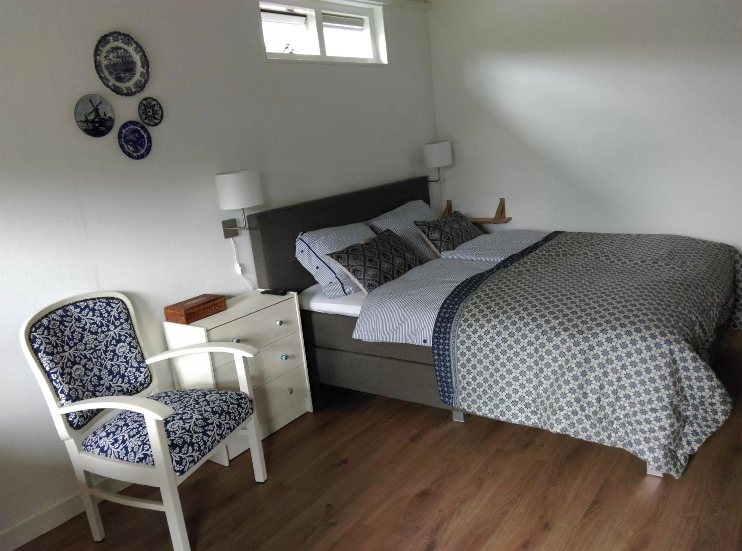 Bed in B&B Hoofddorp