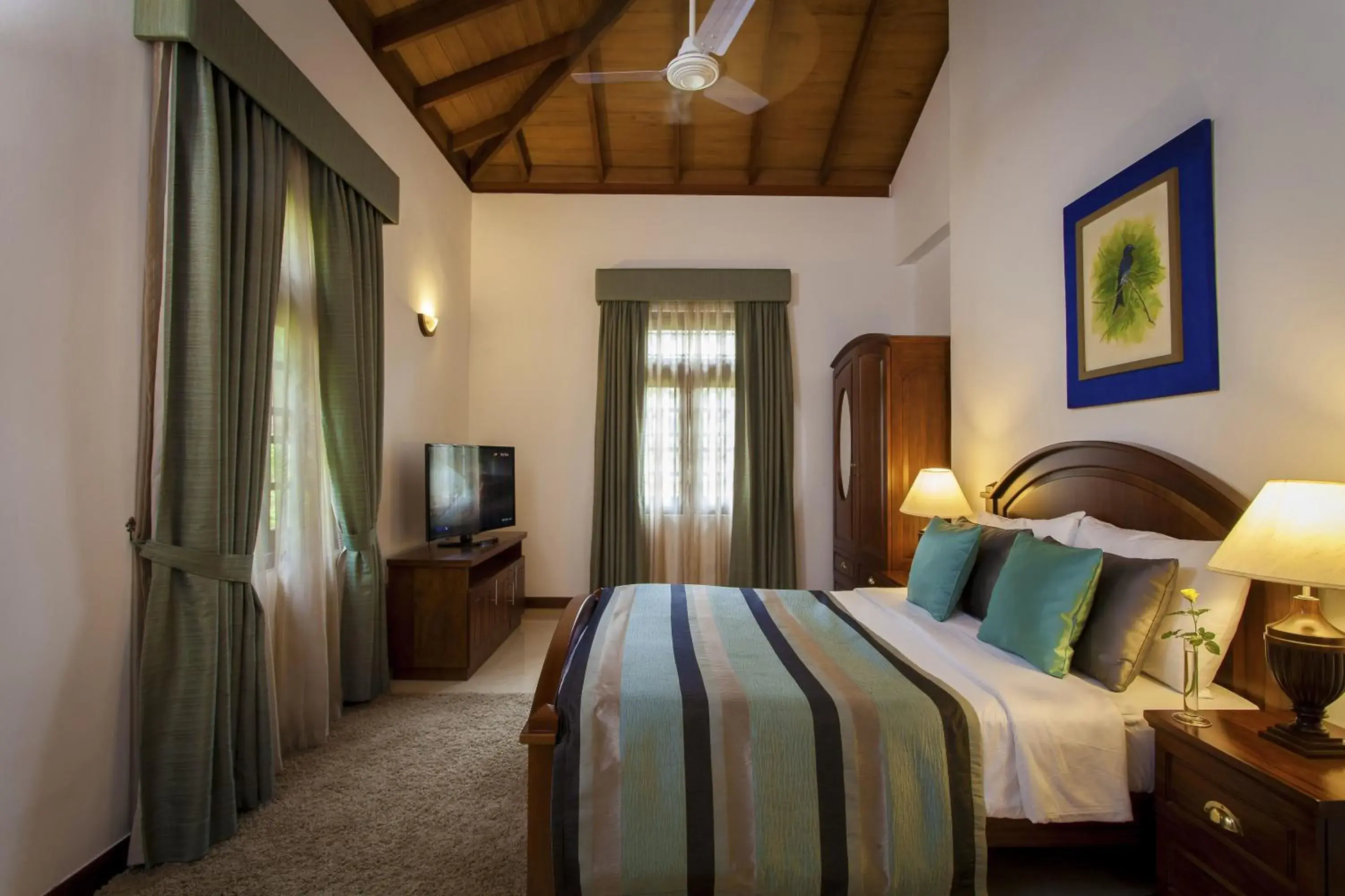 Photo of the whole room, Bed in Hanthana Boutique Villa by Amaya