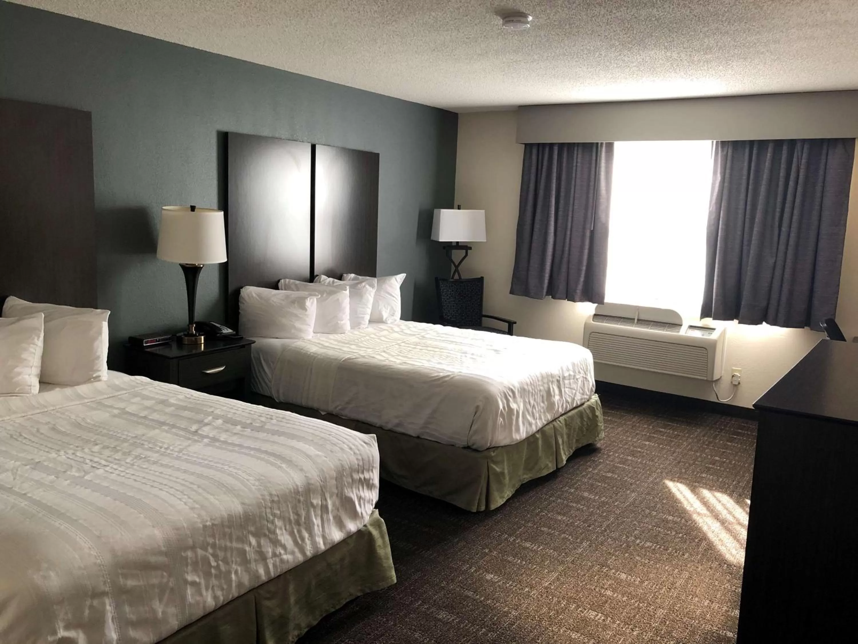 Queen Room with Two Queen Beds - Non-Smoking in Best Western Chester Hotel