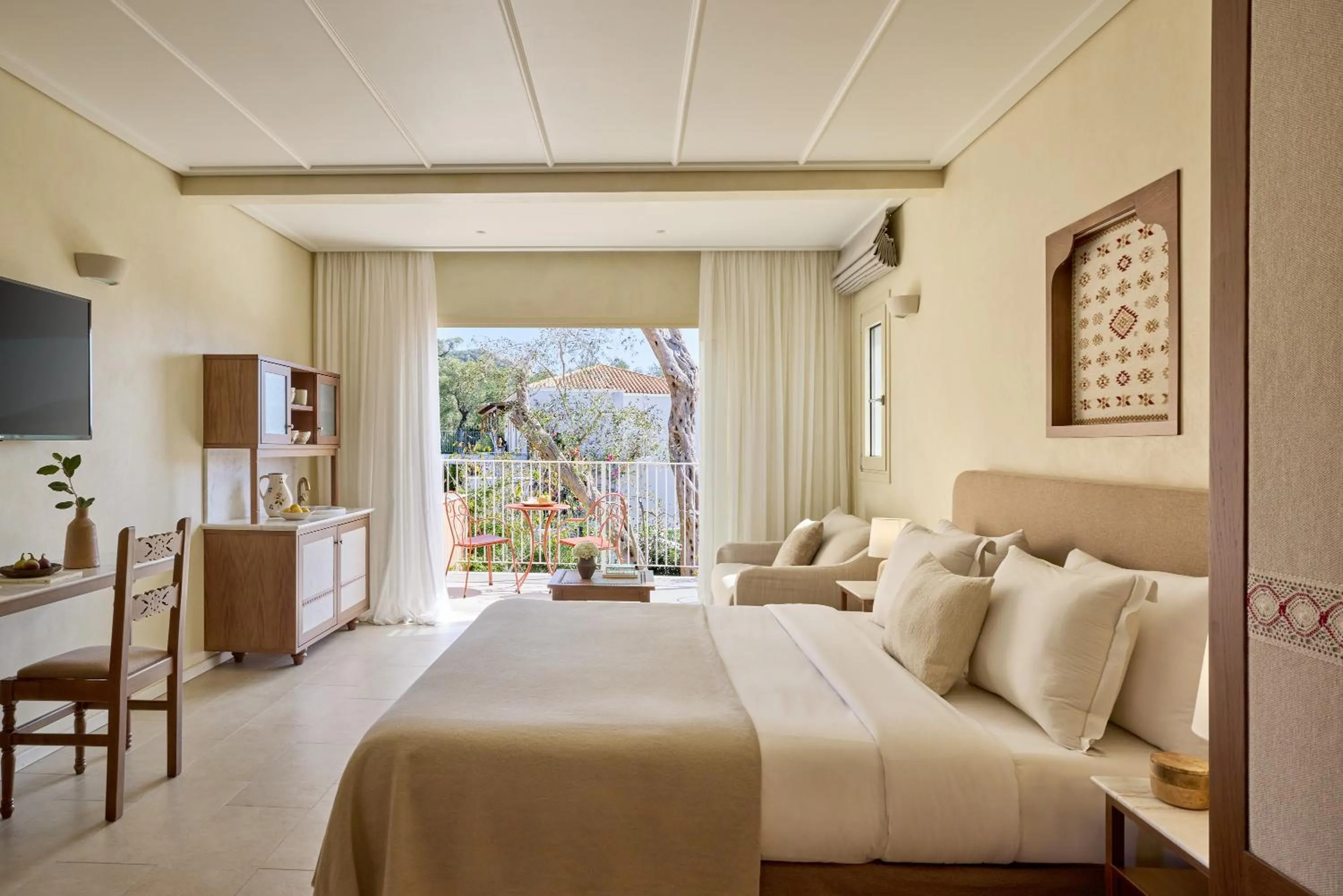 Bed in Parga Beach Resort