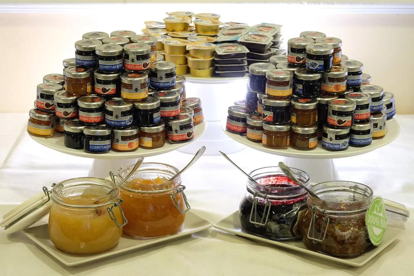 Buffet breakfast in Hotel Orologio