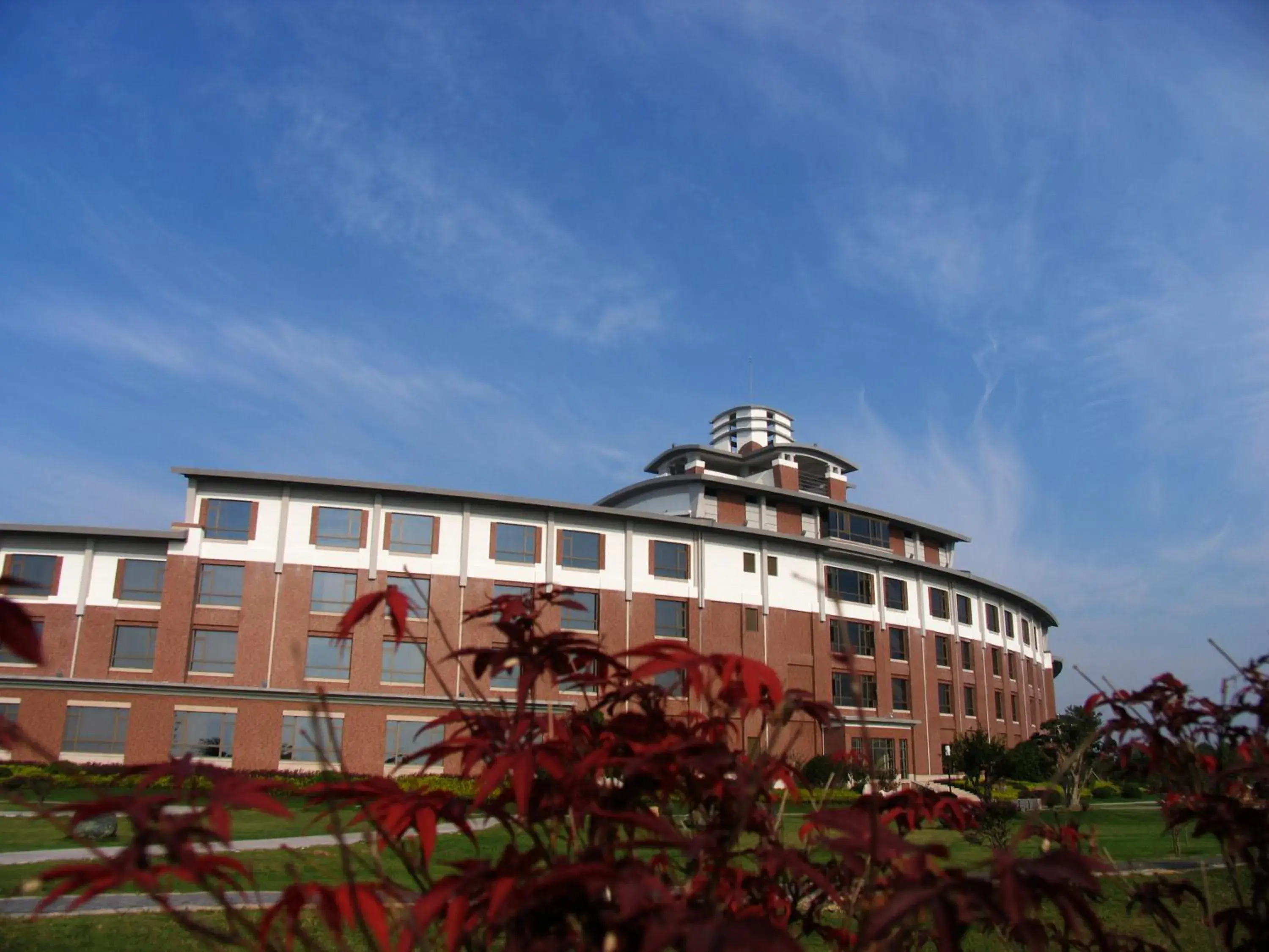 Facade/entrance, Property Building in Tongli Lakeview Hotel