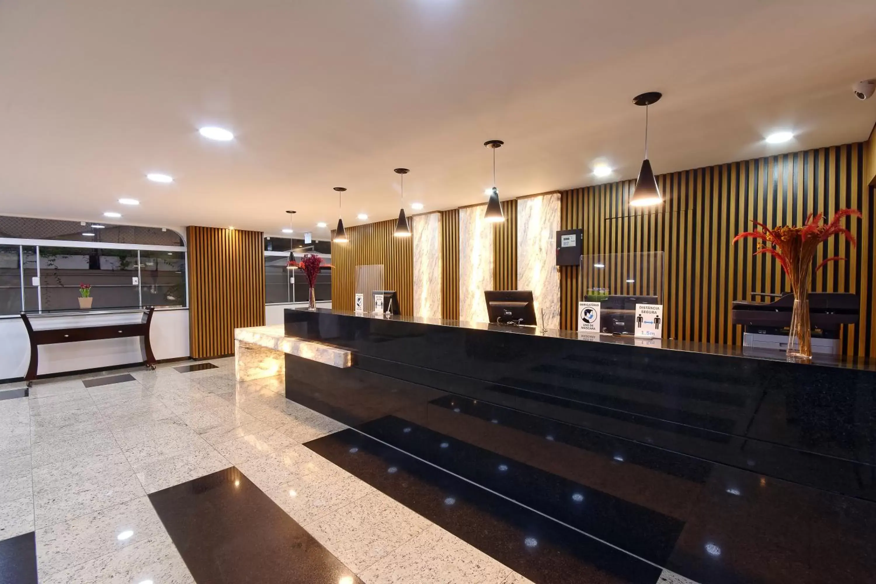 Lobby/Reception in Fênix Hotel Moema