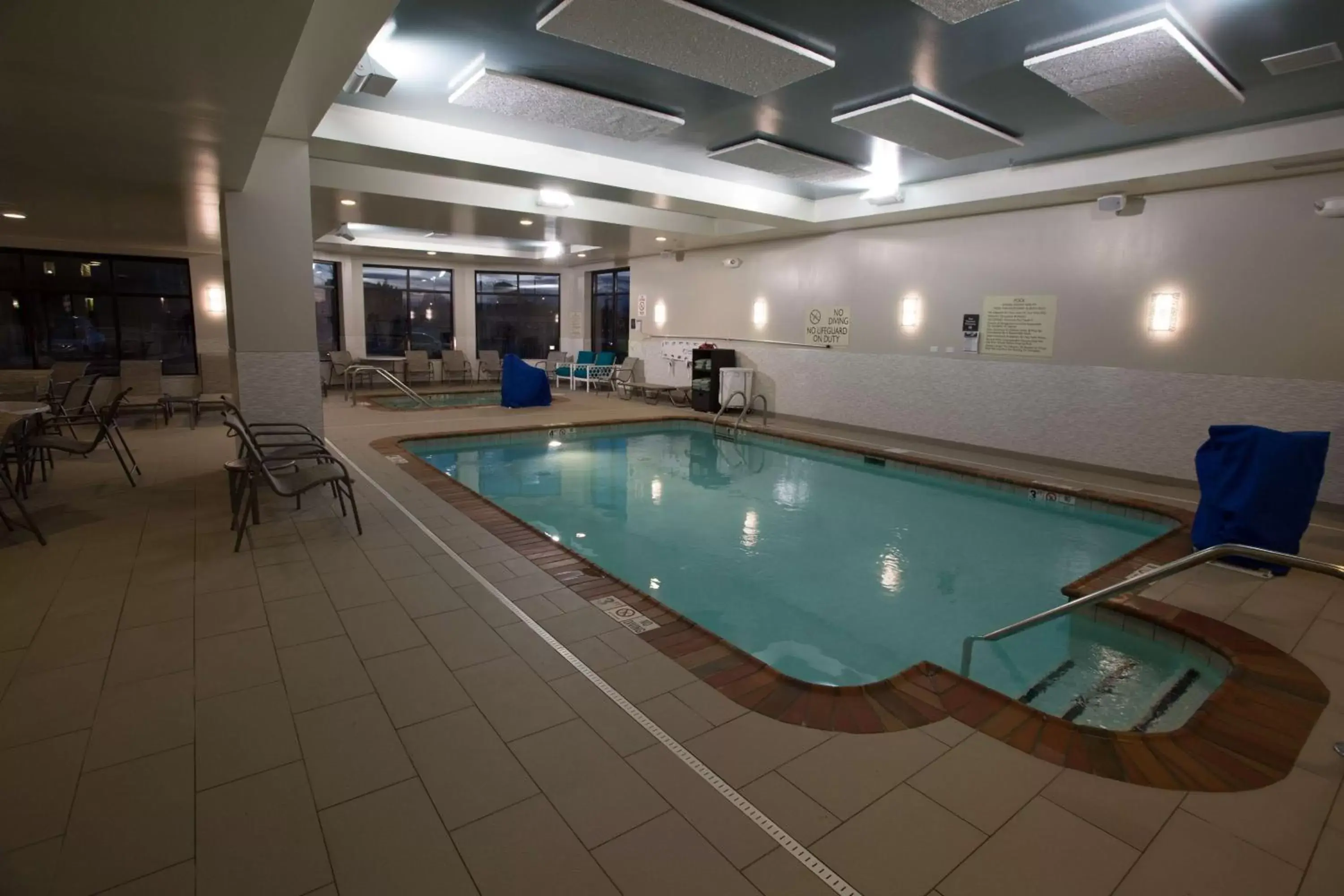 Pool view, Swimming Pool in Hilton Garden Inn Bolingbrook I-55