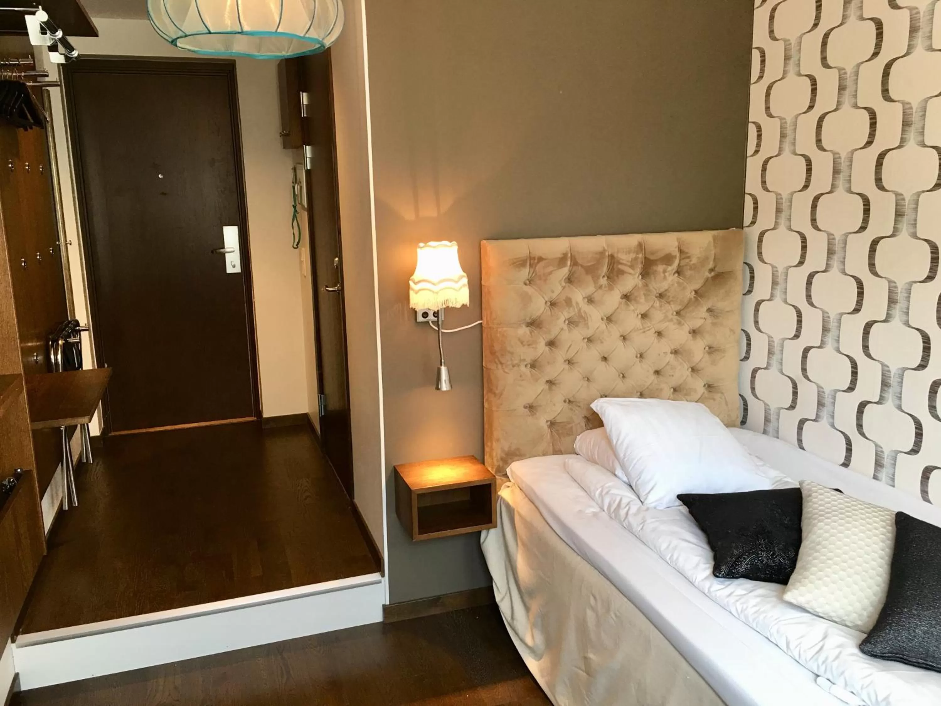 Photo of the whole room, Bed in Best Western Hotel Akersberga