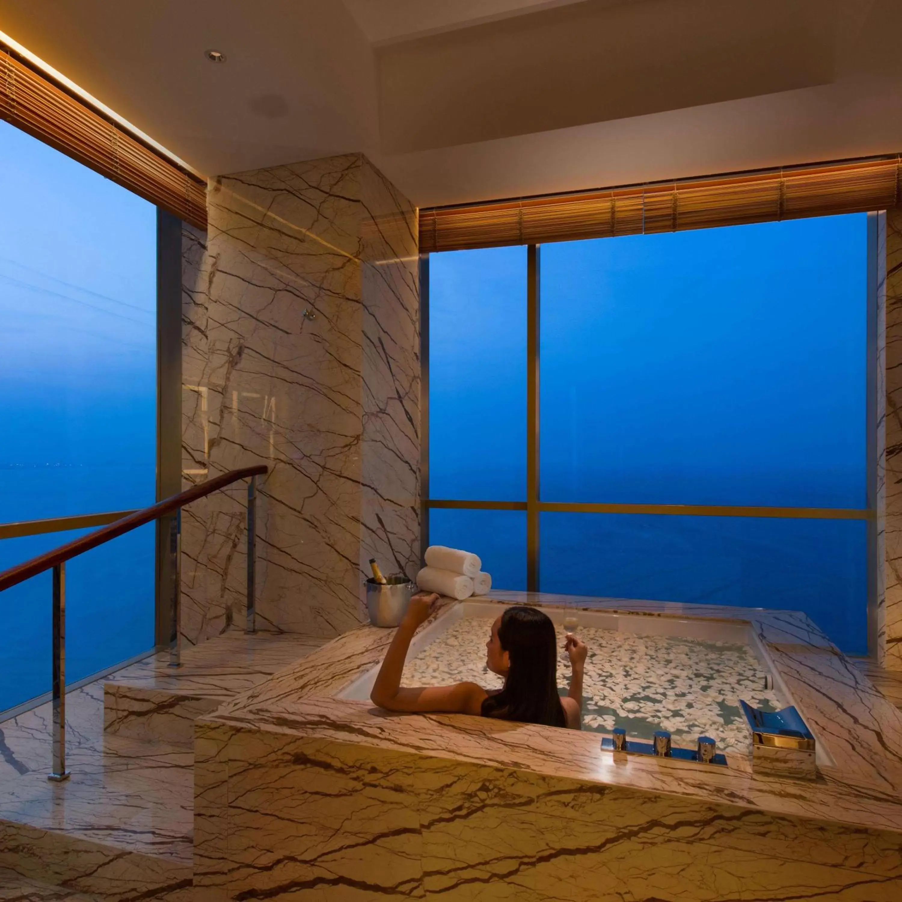 Bathroom in Hilton Yantai Golden Coast