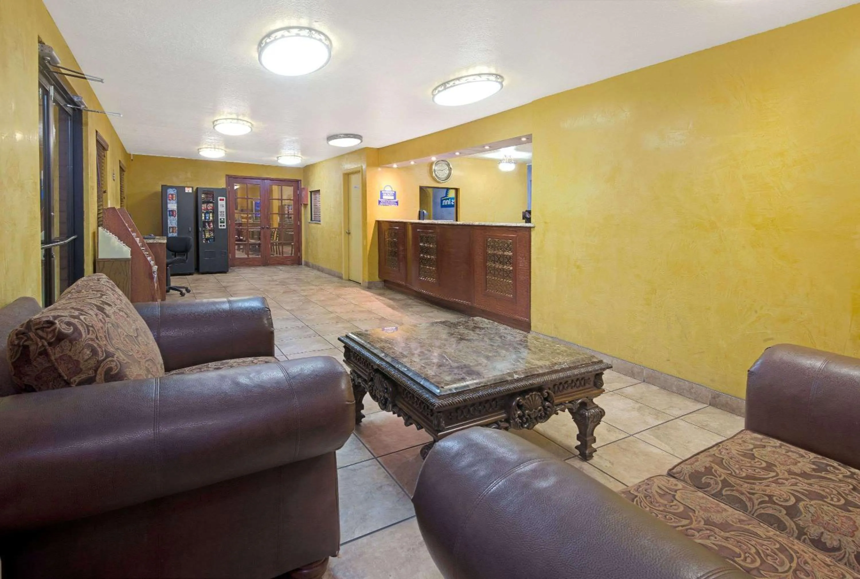Lobby or reception in Days Inn by Wyndham East Albuquerque