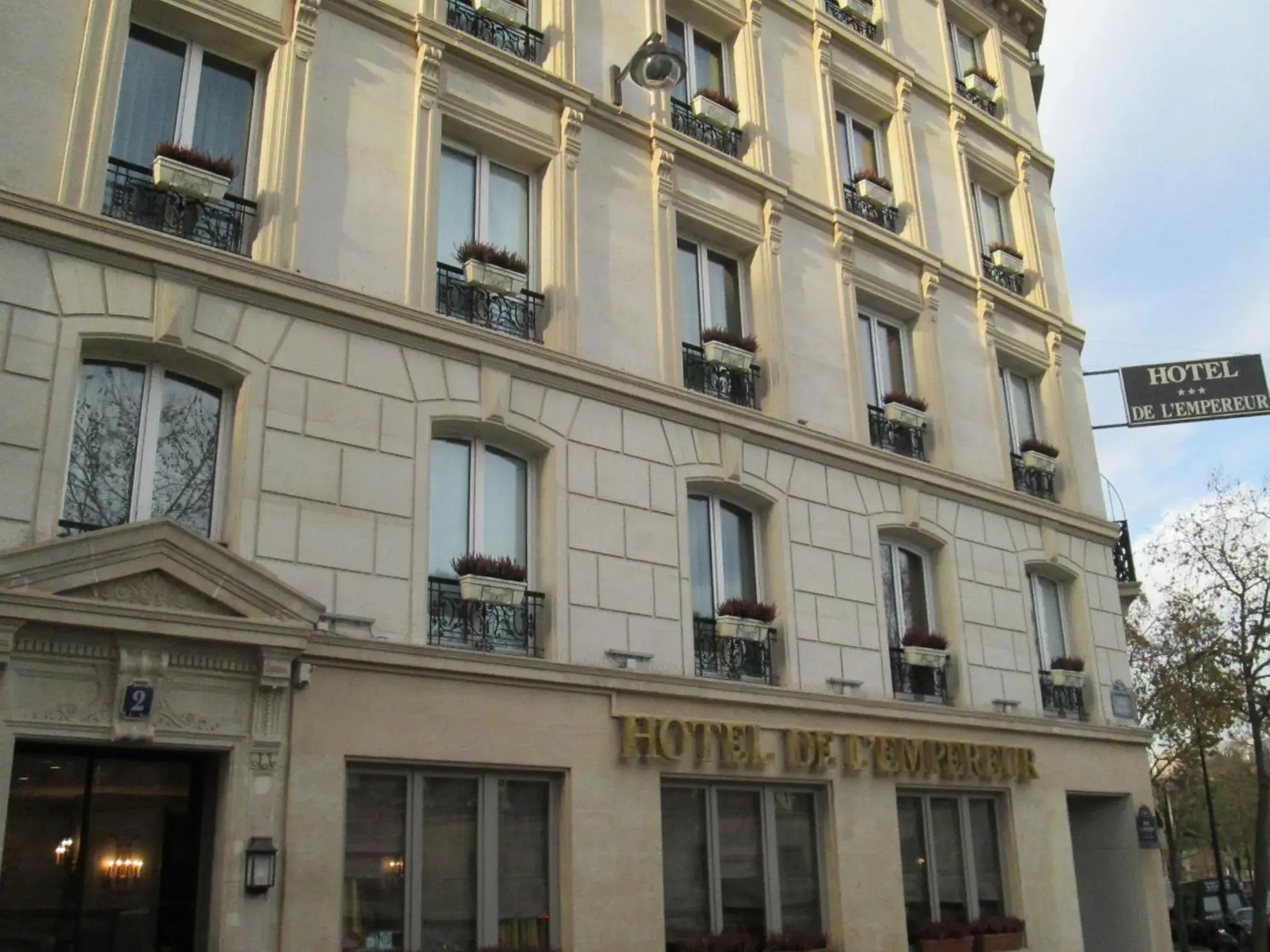 Facade/entrance, Property Building in Hotel de L'Empereur by Malone