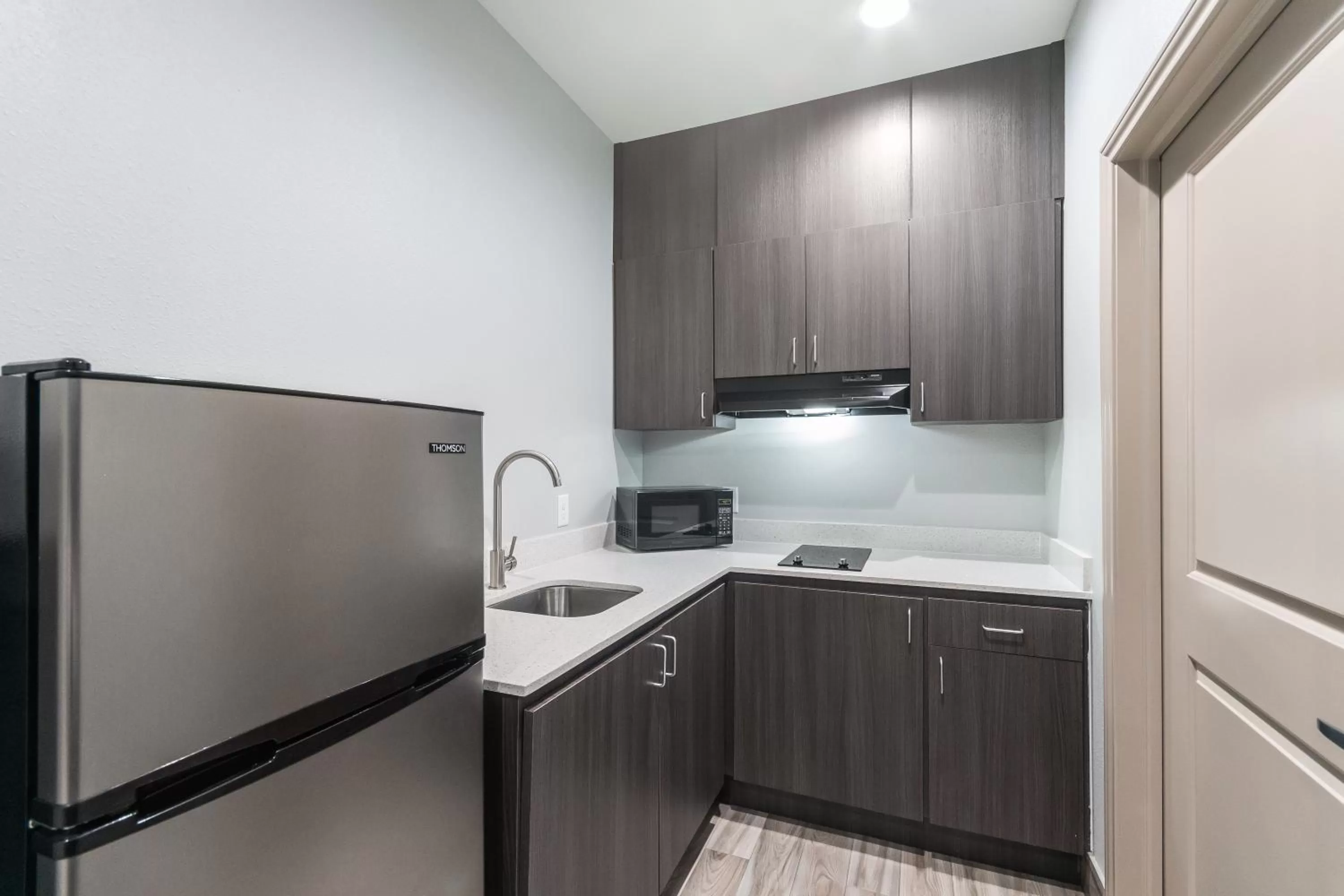Kitchen or kitchenette in Americas Best Value Inn & Suites Northeast Houston Downtown I-610