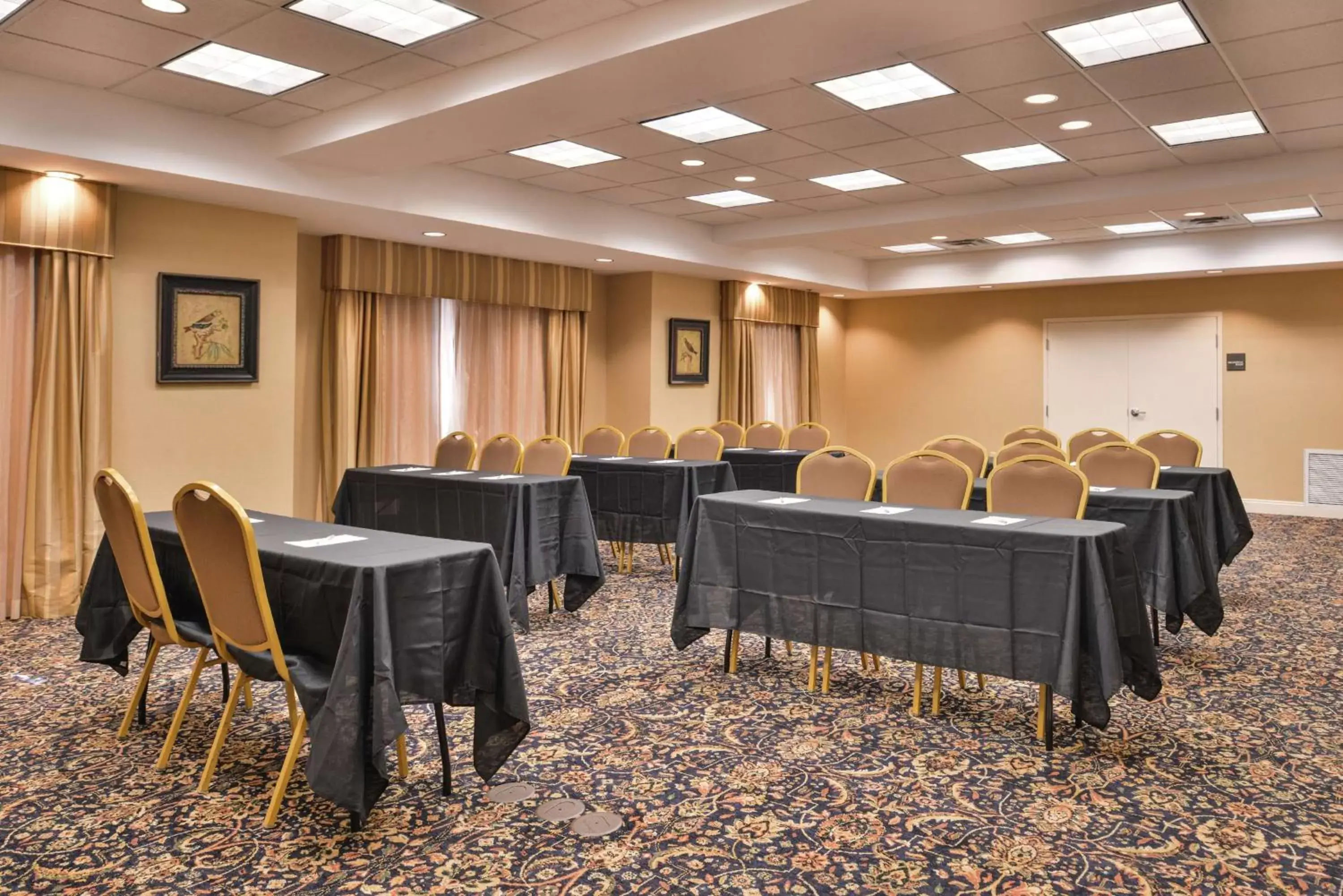 Meeting/conference room in Hampton Inn Jackson-College Avenue