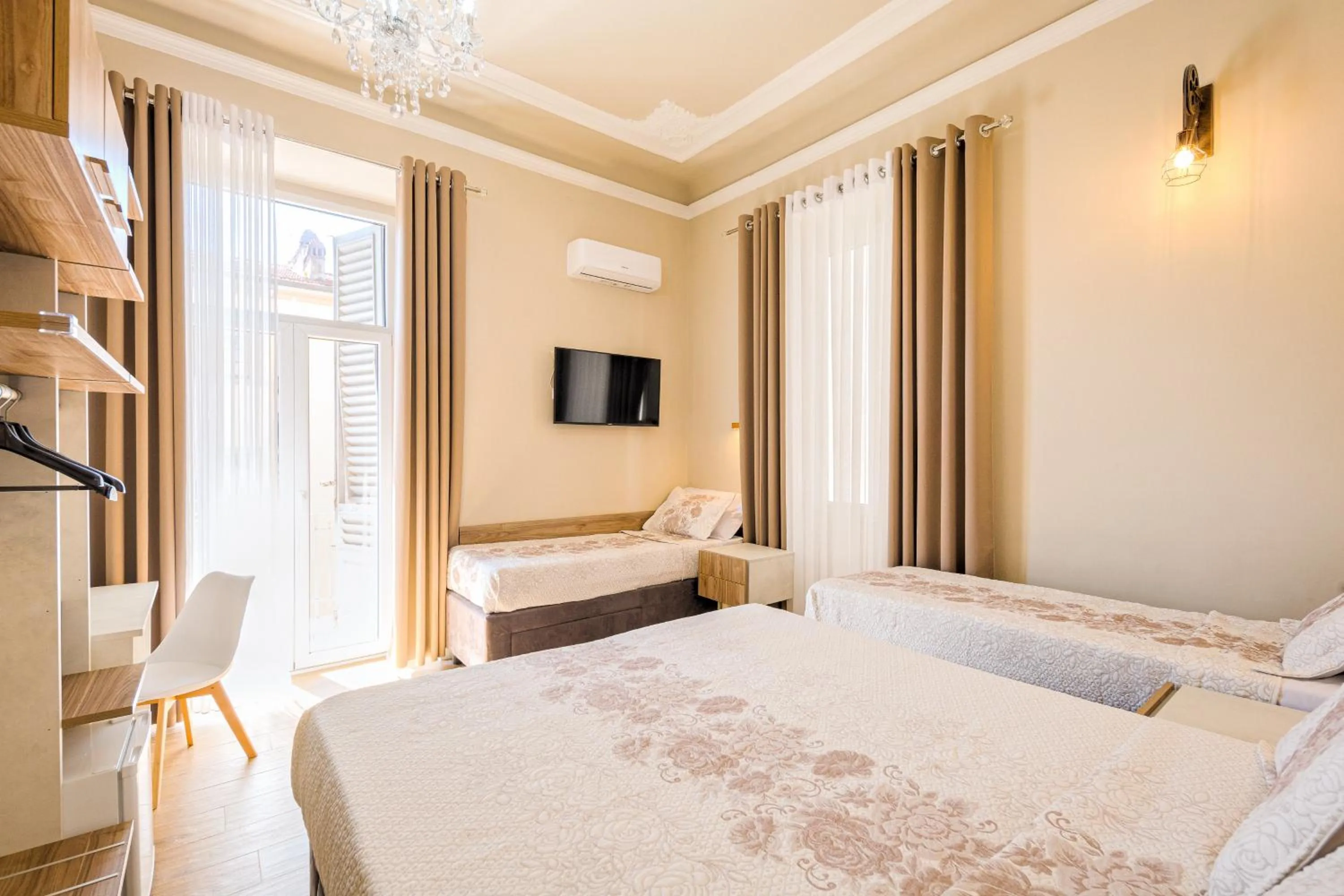 Bedroom, Bed in Hotel Bijou Roof Terrace