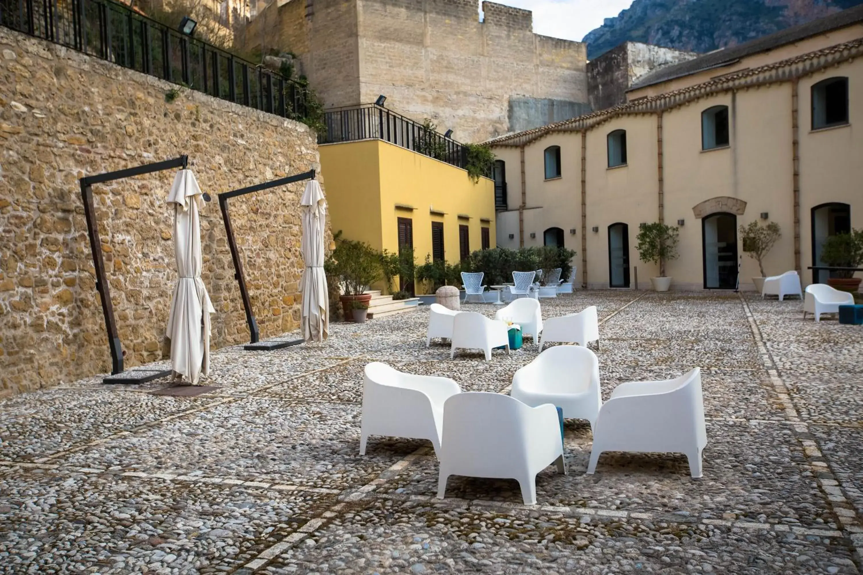 Patio in Hotel Cetarium