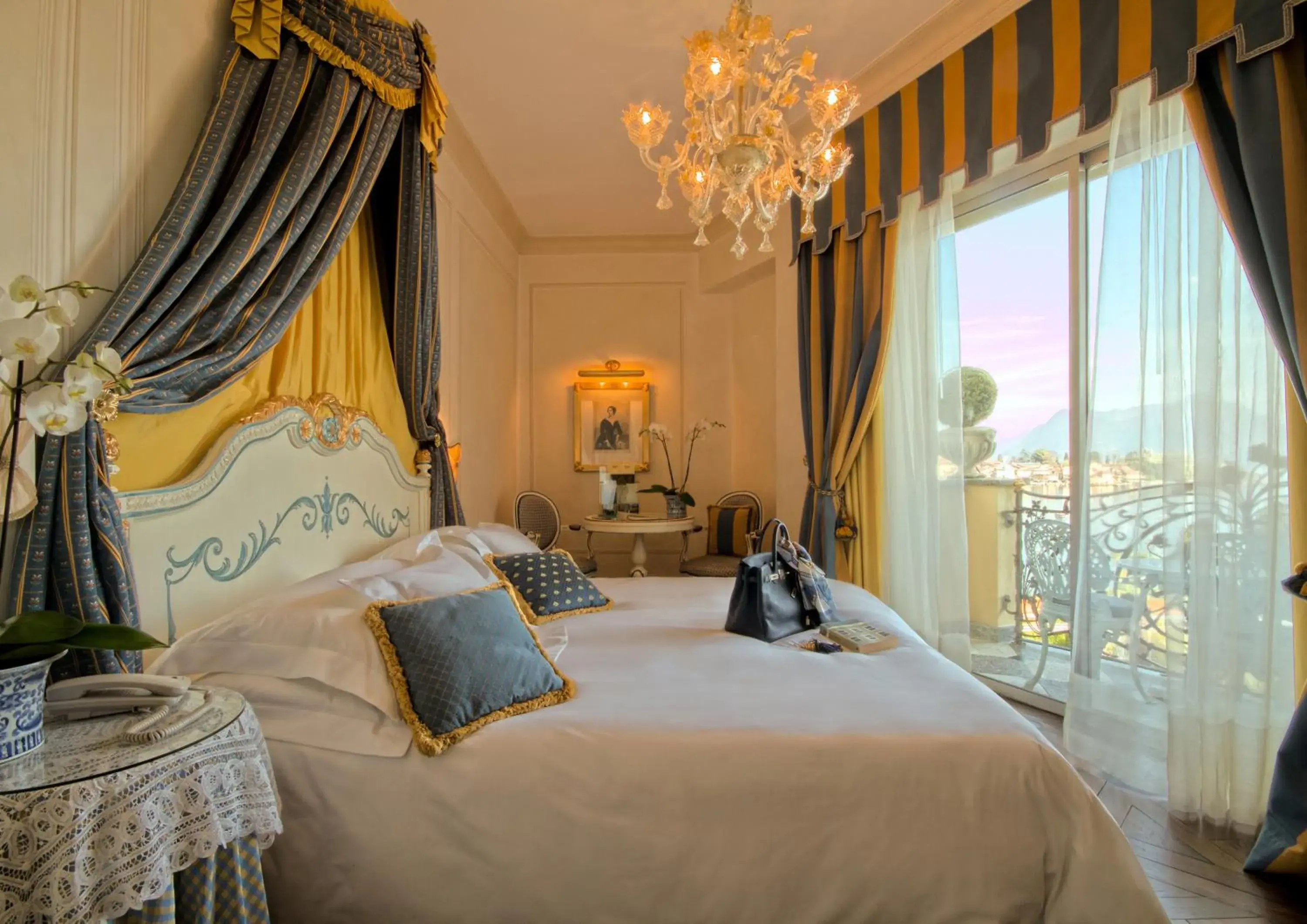 Bed in Hotel Villa E Palazzo Aminta