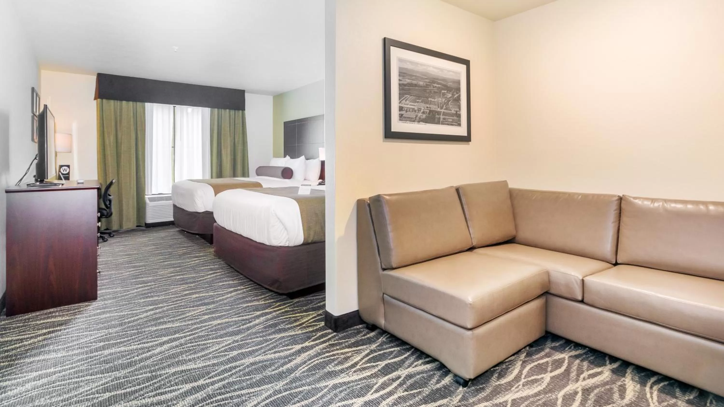 Photo of the whole room, Bed in Cobblestone Hotel & Suites - Janesville