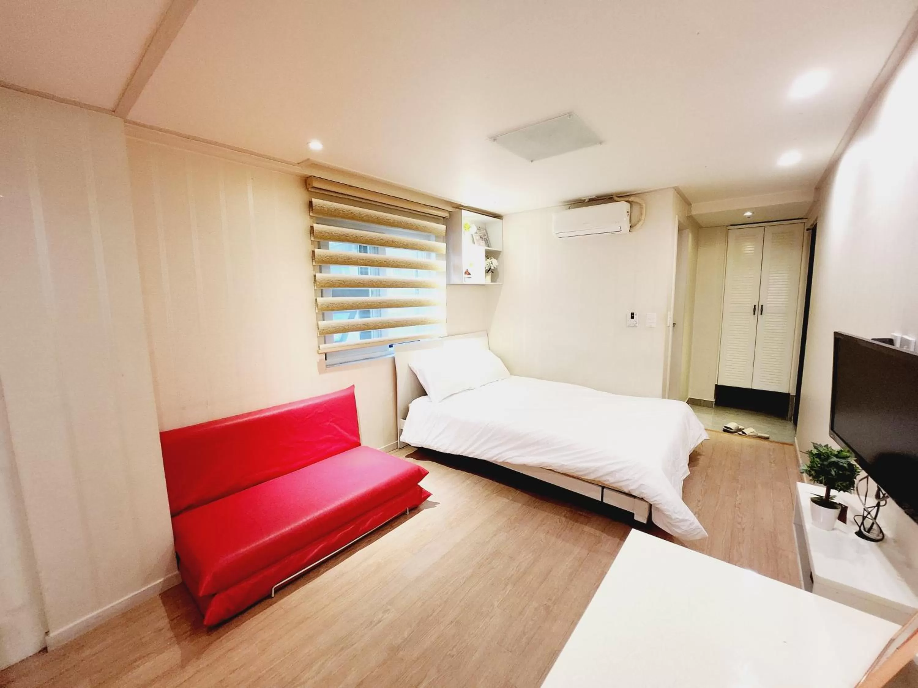 Bedroom, Bed in Olive hostel R(Residence)