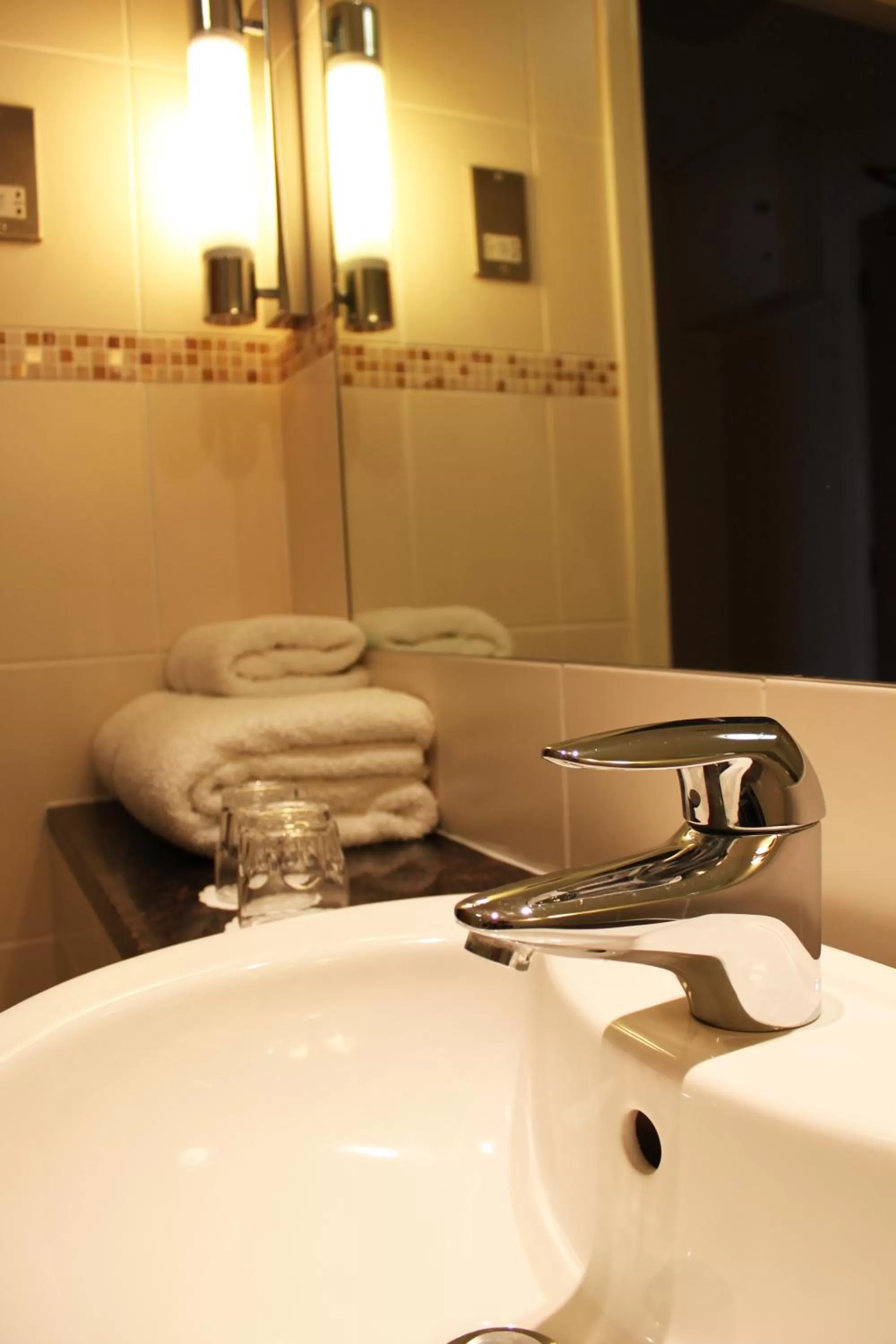 Superior Single Room - single occupancy in OYO Blaby Westfield Hotel