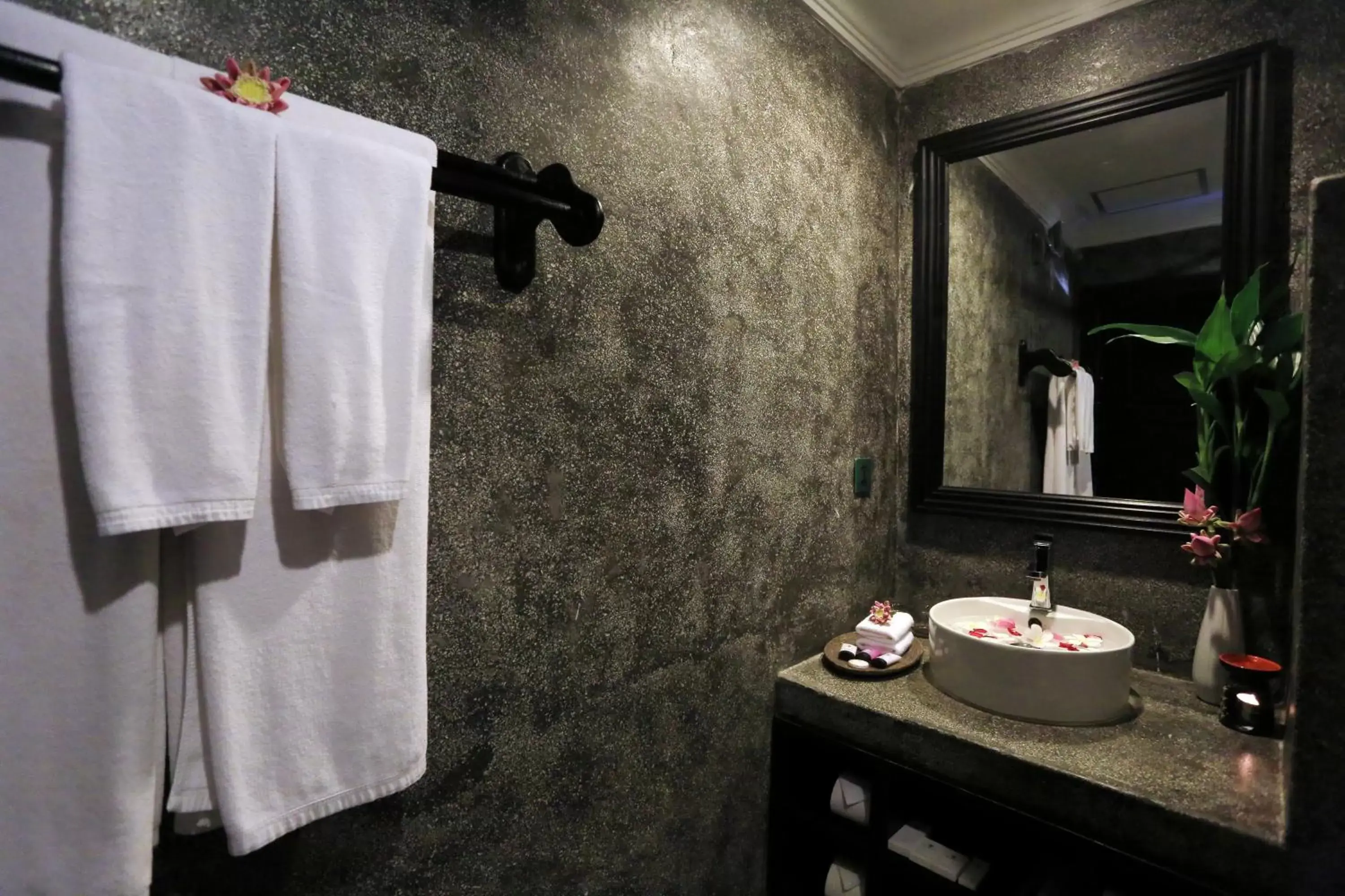 Bathroom in Khmer Mansion Boutique Hotel