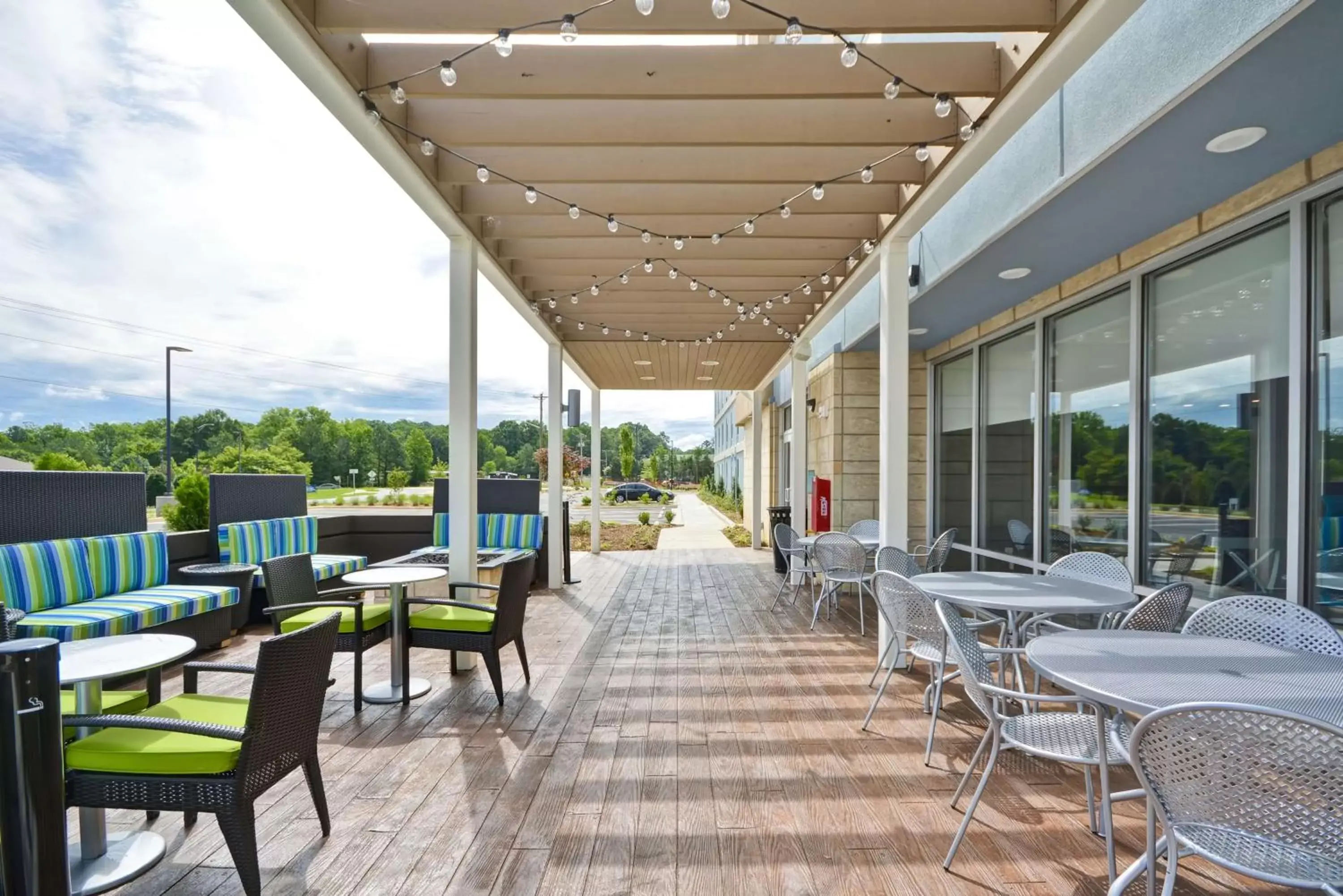 Patio, Restaurant/Places to Eat in Home2 Suites By Hilton Rock Hill