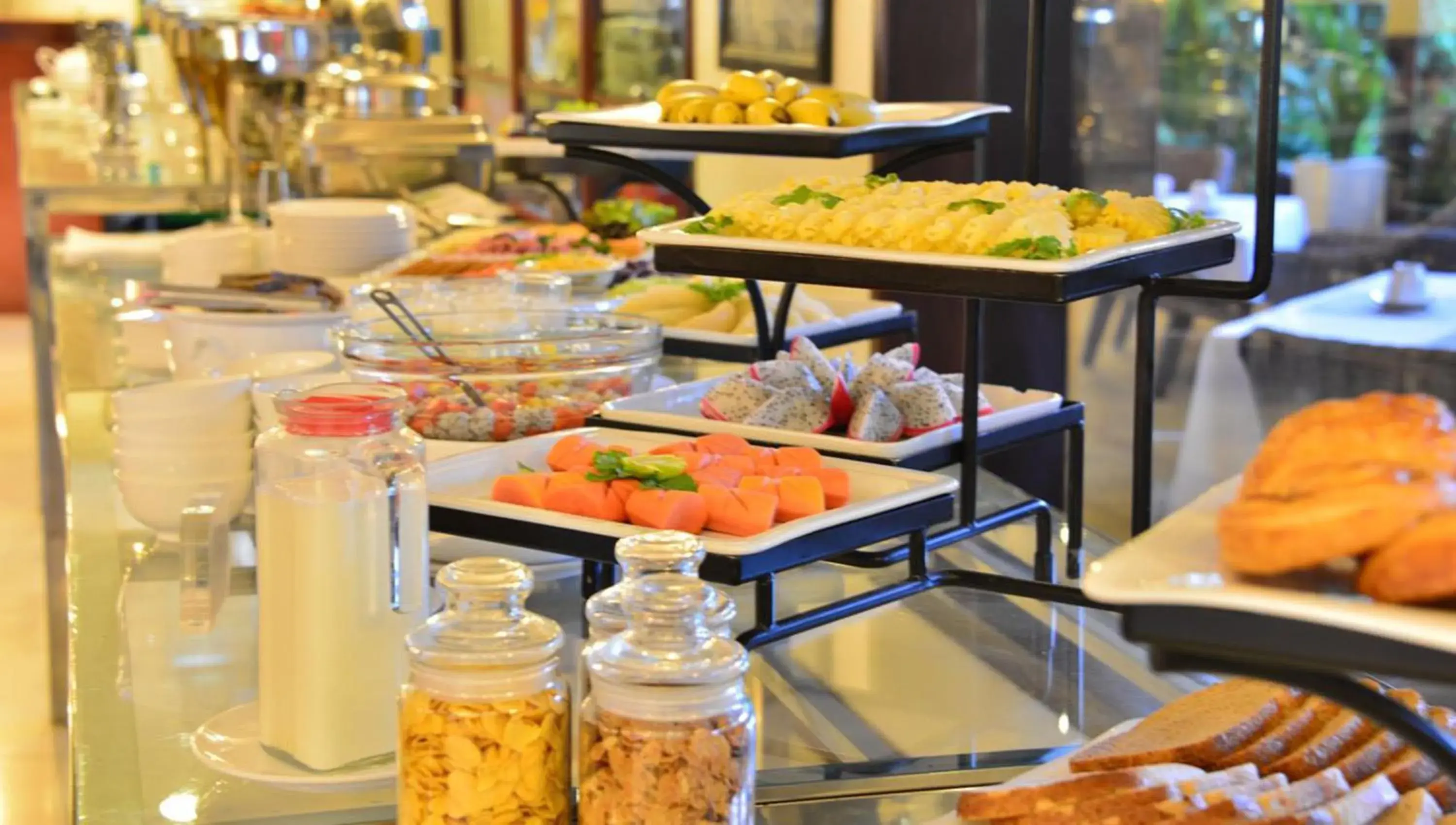 Breakfast in Almond Hotel Sothearos Breakfast in Almond Hotel Sothearos