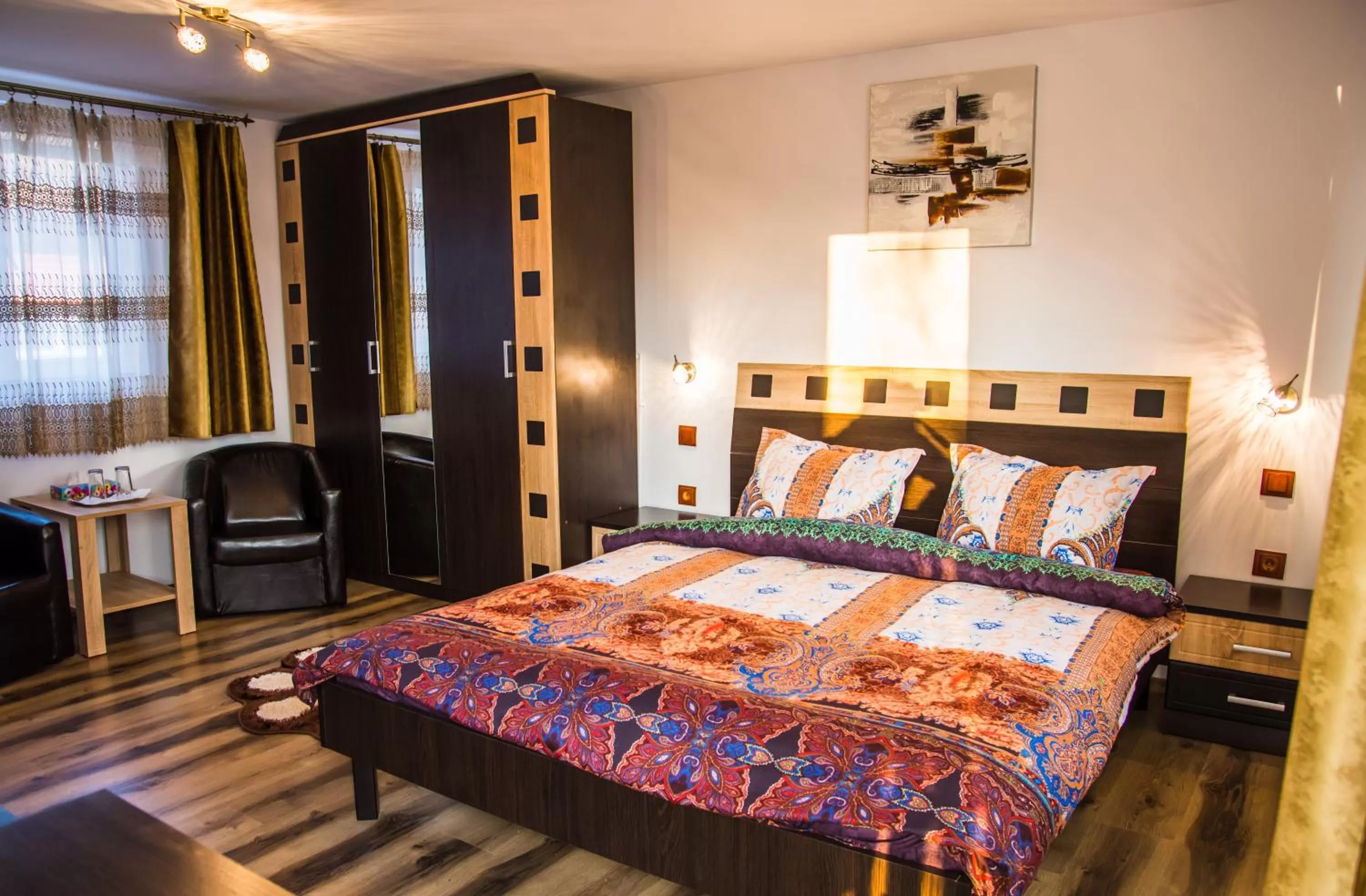 Property building, Bed in Pensiunea SilvAnka