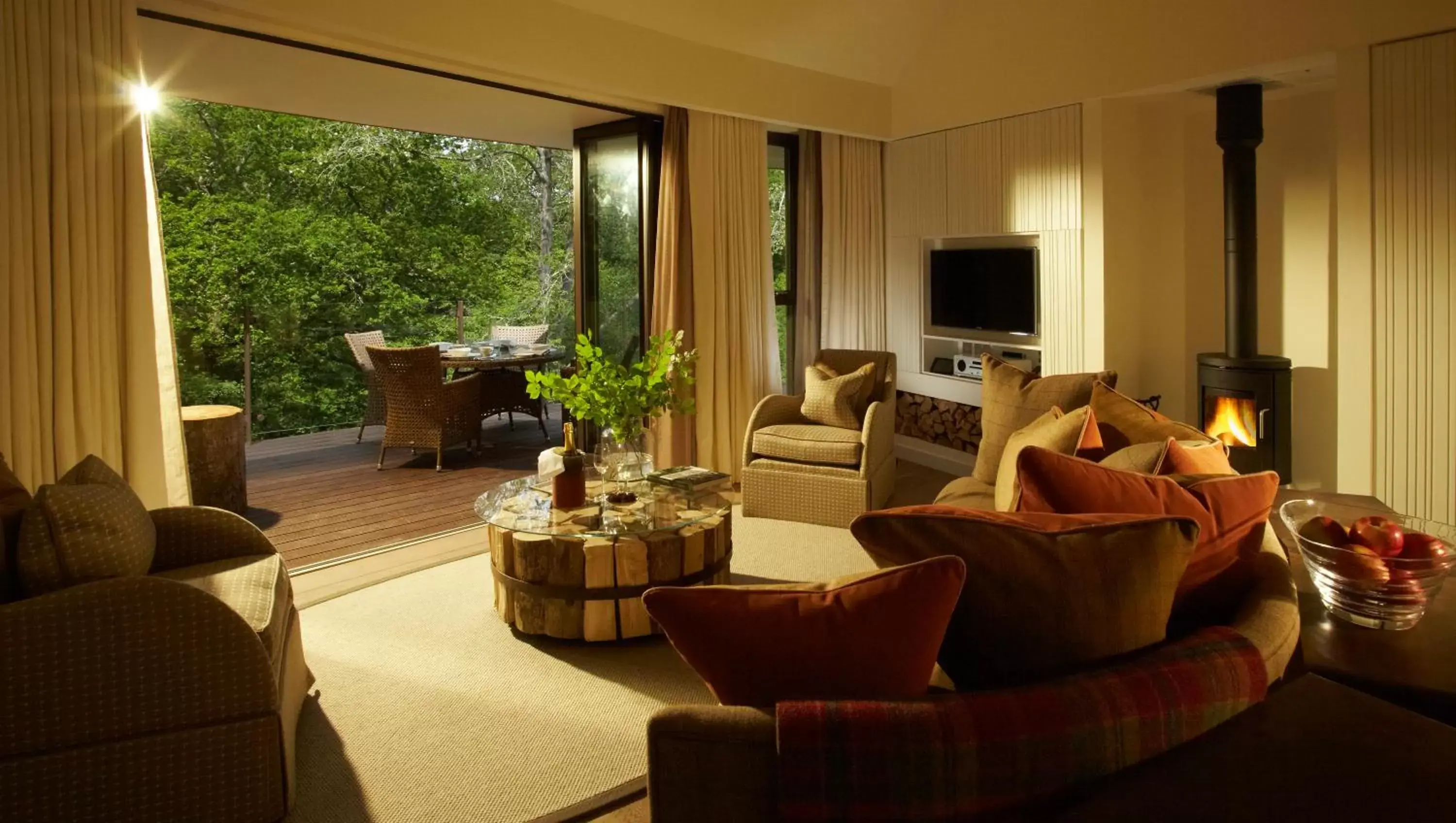 Living room, Seating Area in Chewton Glen Hotel - an Iconic Luxury Hotel