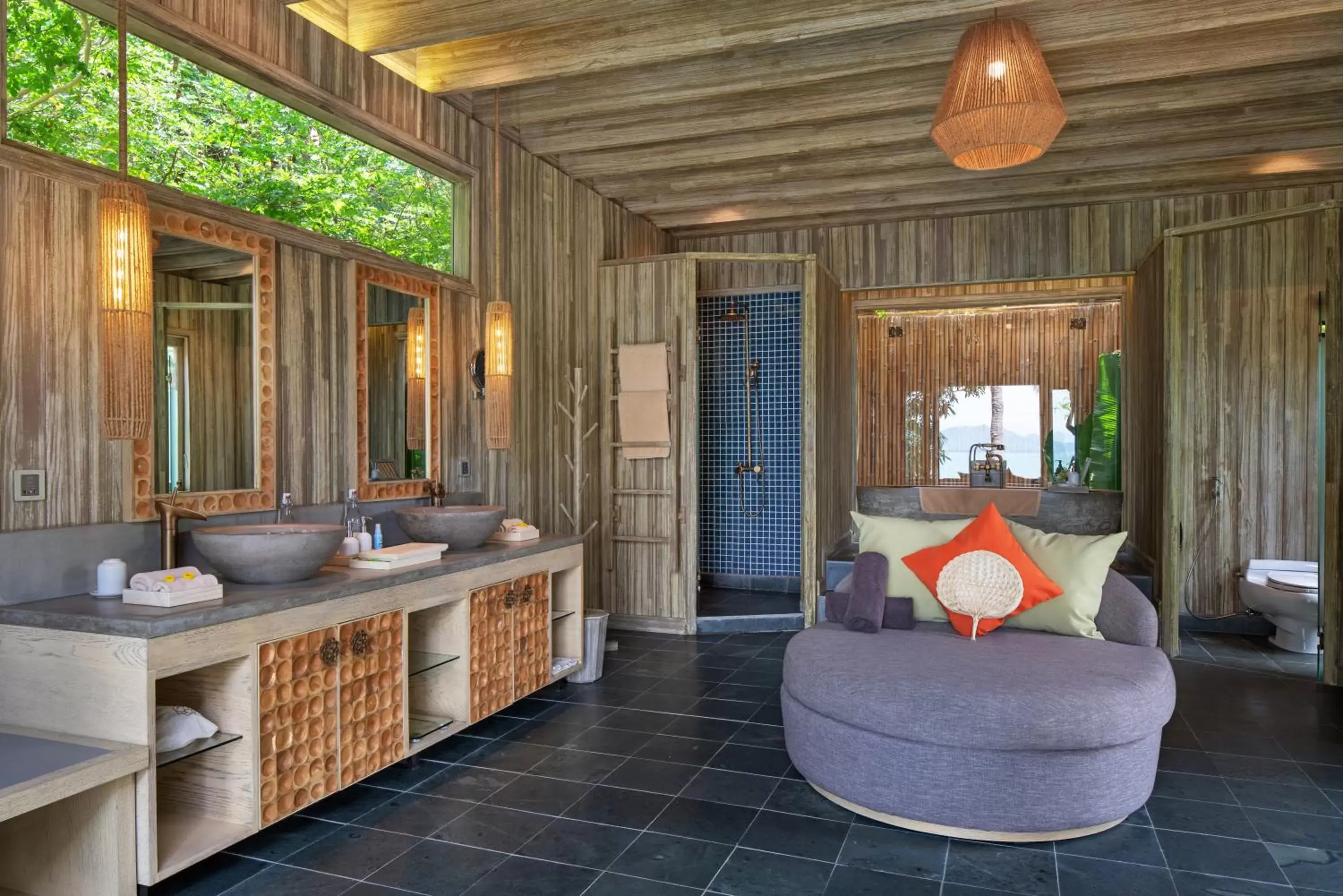 Bathroom in An Lam Retreats Ninh Van Bay