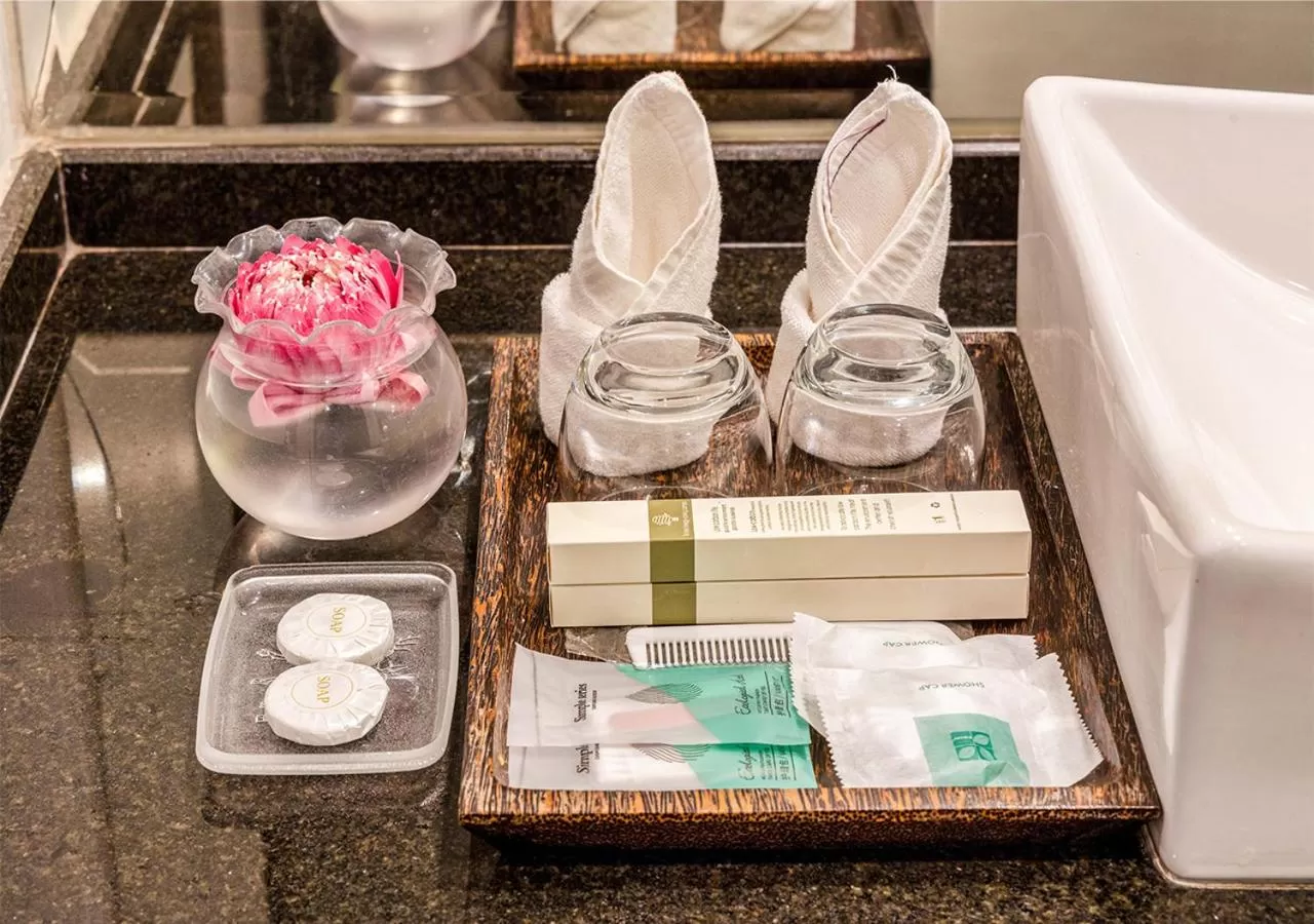 Coffee/tea facilities in Ladear Privilege Rooms