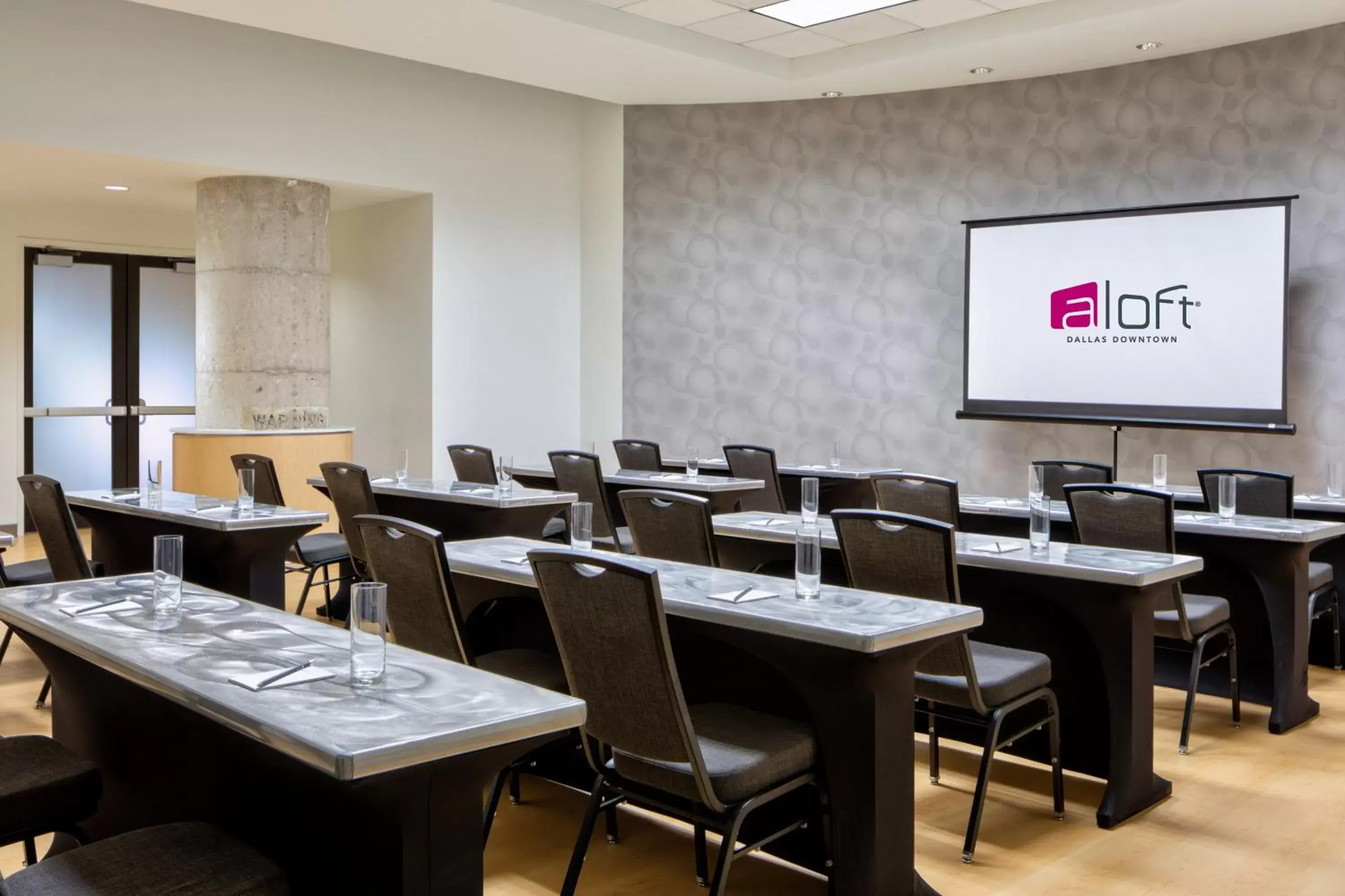 Meeting/conference room in Aloft Dallas Downtown