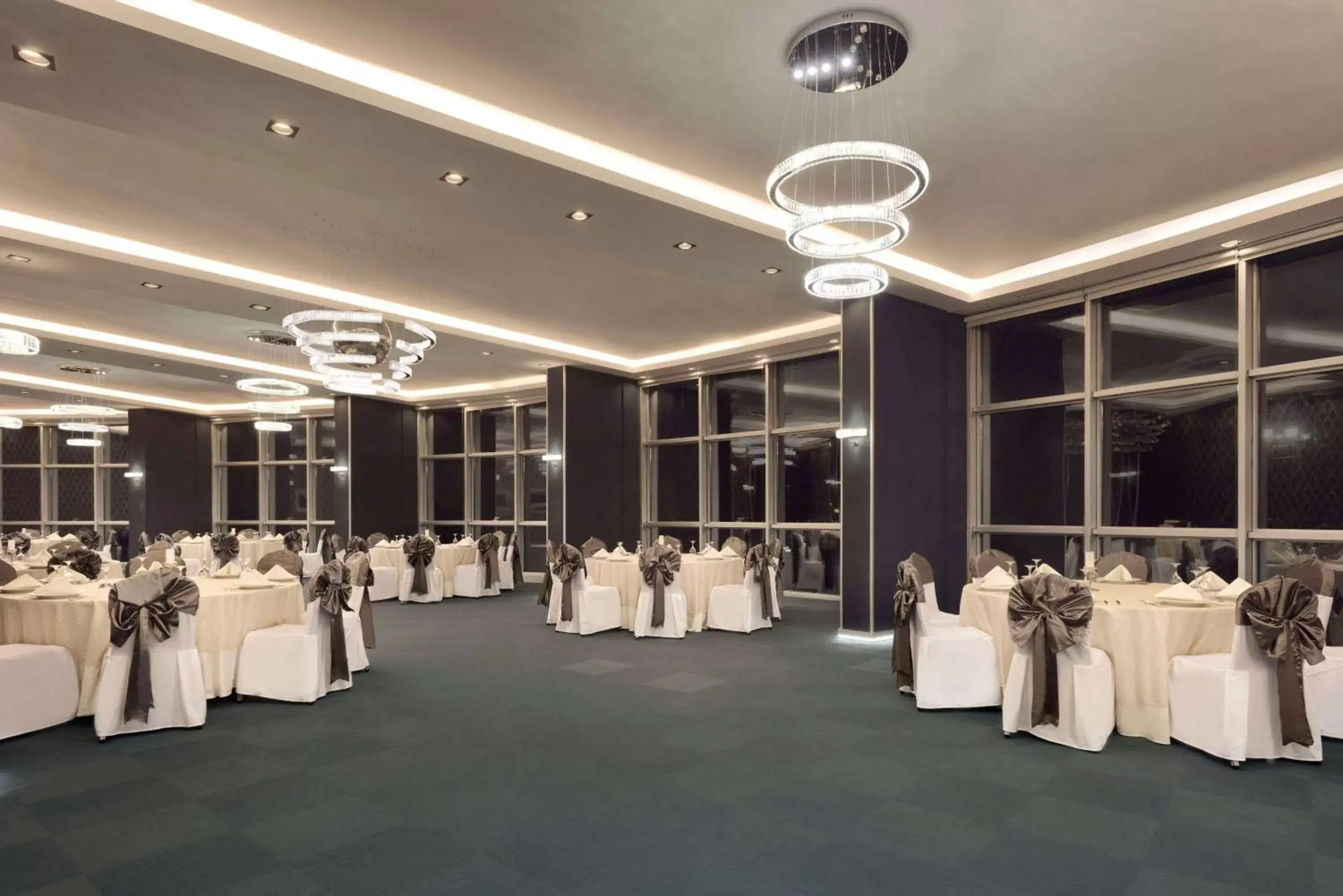 On site, Banquet Facilities in Ramada Hotel by Wyndham Edirne