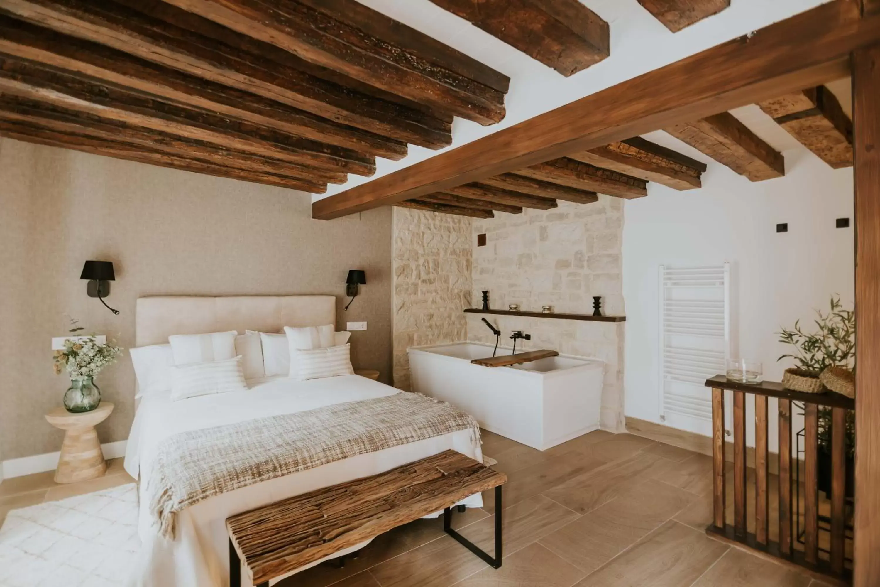 Bedroom, Bed in Puracepa - Urban Suites