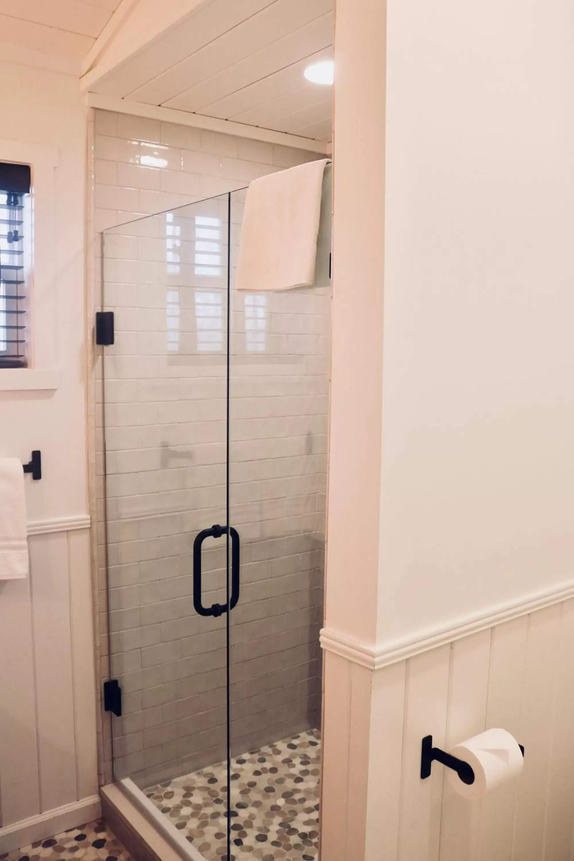 Shower, Bathroom in Dahlonega Resort and Vineyard